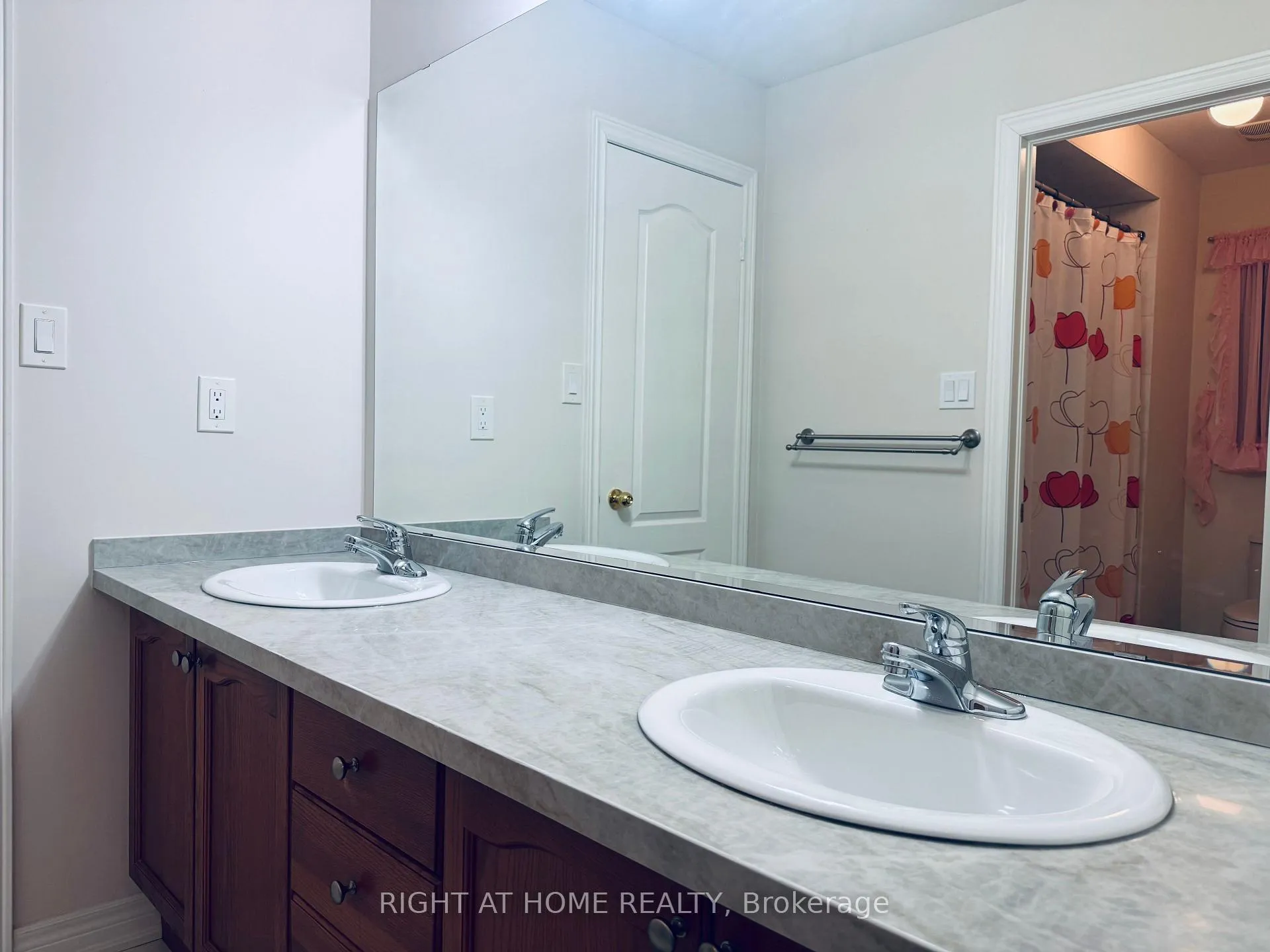 Photo 17 of 29 Lynnvalley Crescent, Brampton, Bram East — HOMEH