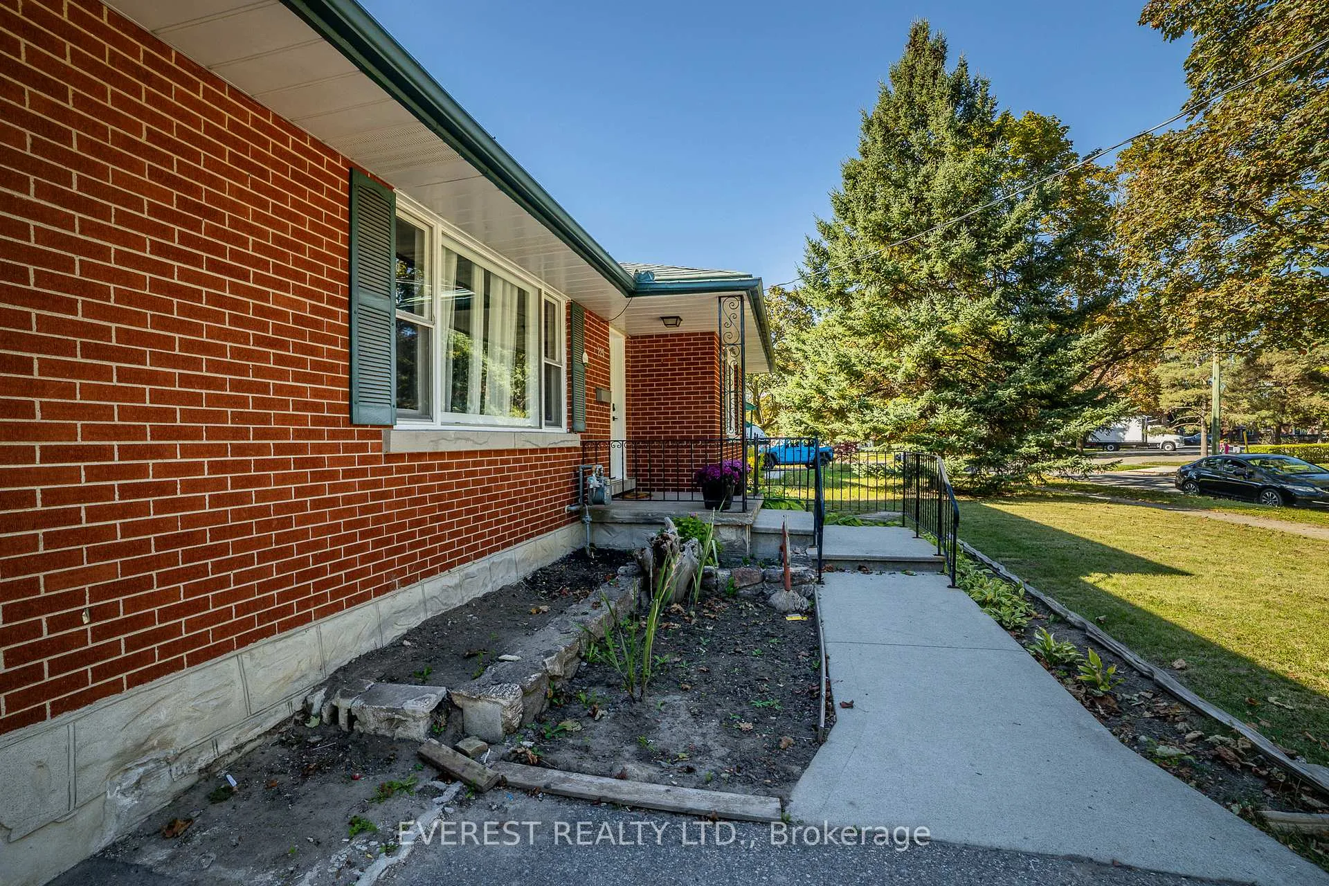 Photo 5 of 225 Woodhaven Road, Kitchener — HOMEH