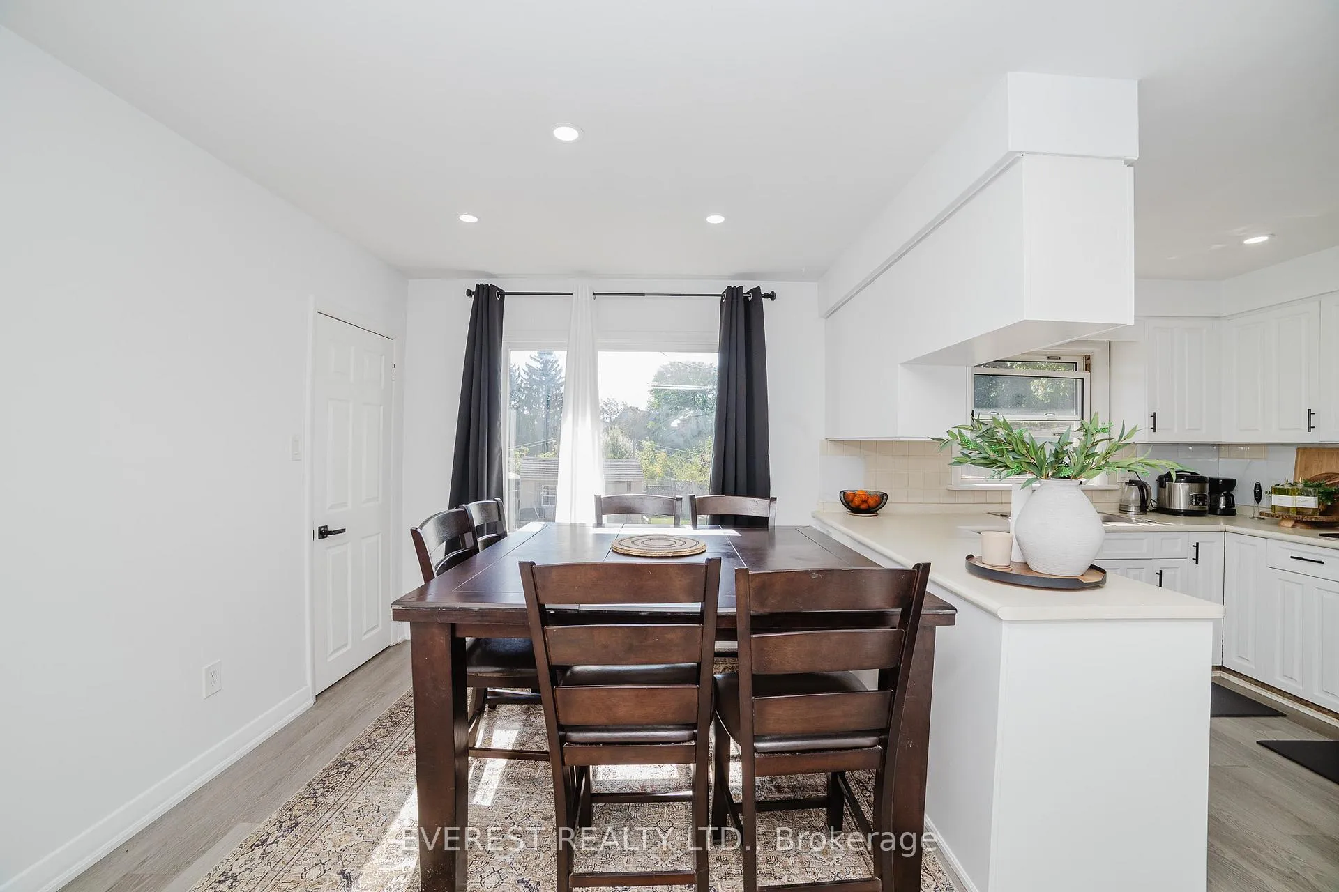 Photo 9 of 225 Woodhaven Road, Kitchener — HOMEH