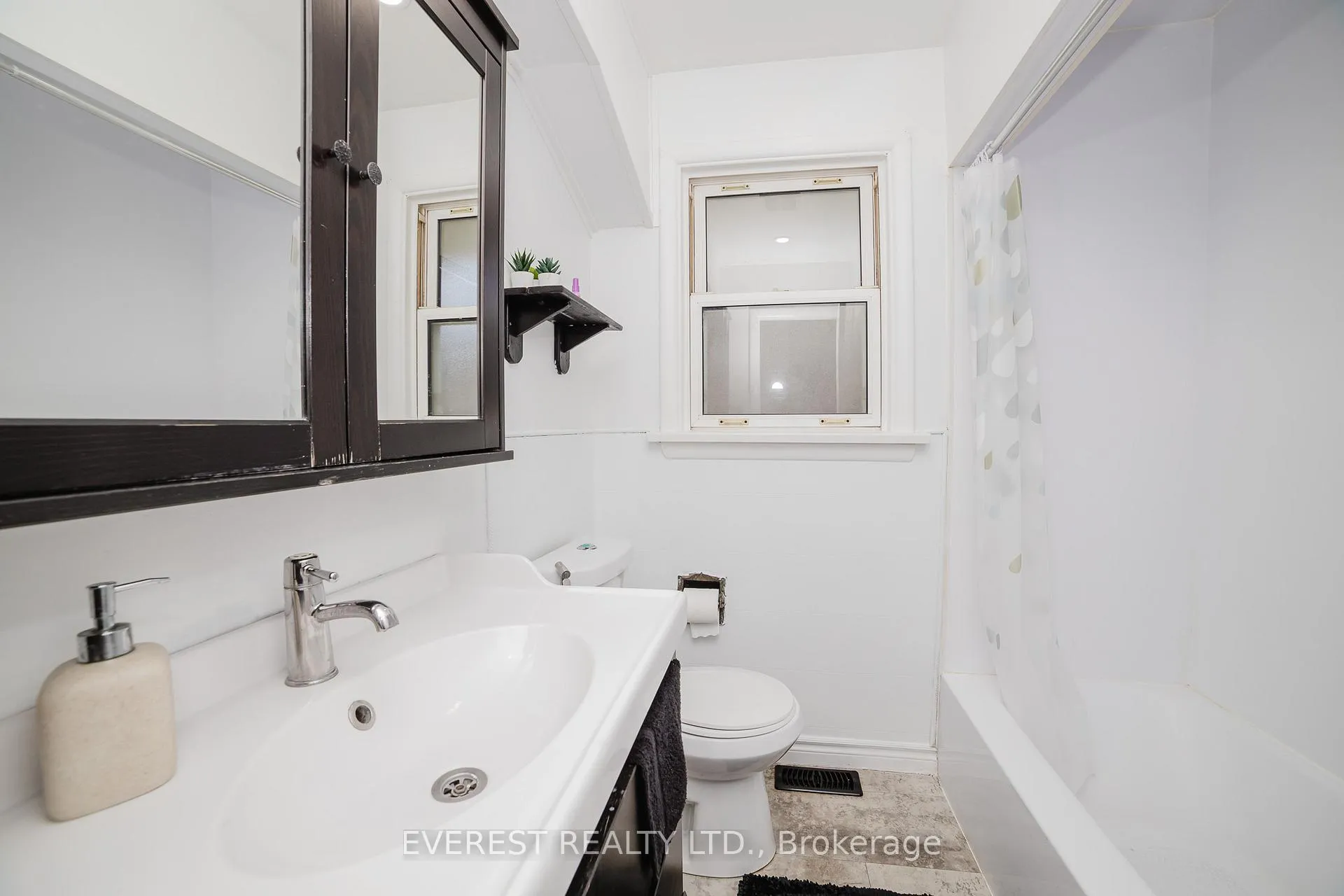 Photo 16 of 225 Woodhaven Road, Kitchener — HOMEH