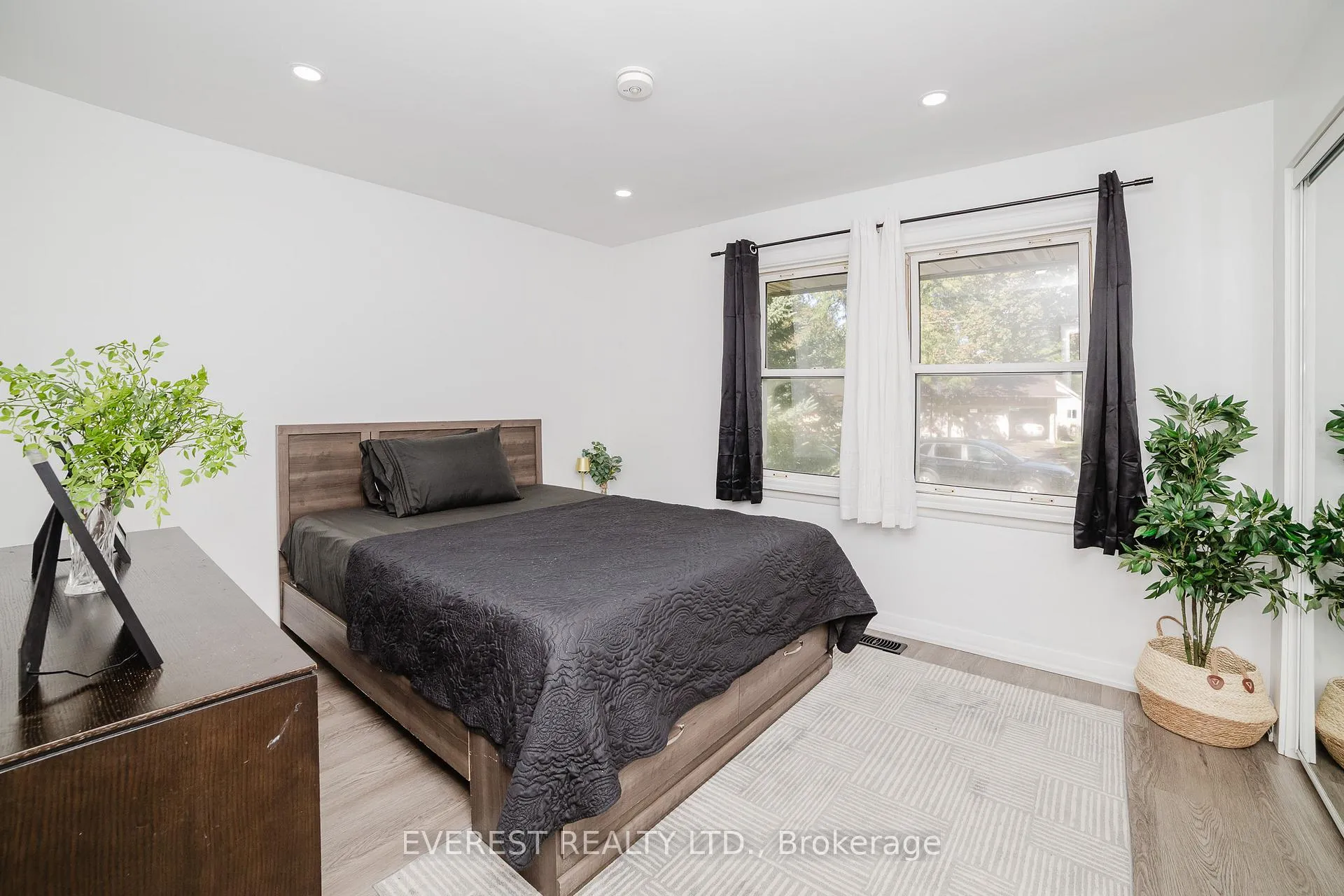 Photo 17 of 225 Woodhaven Road, Kitchener — HOMEH