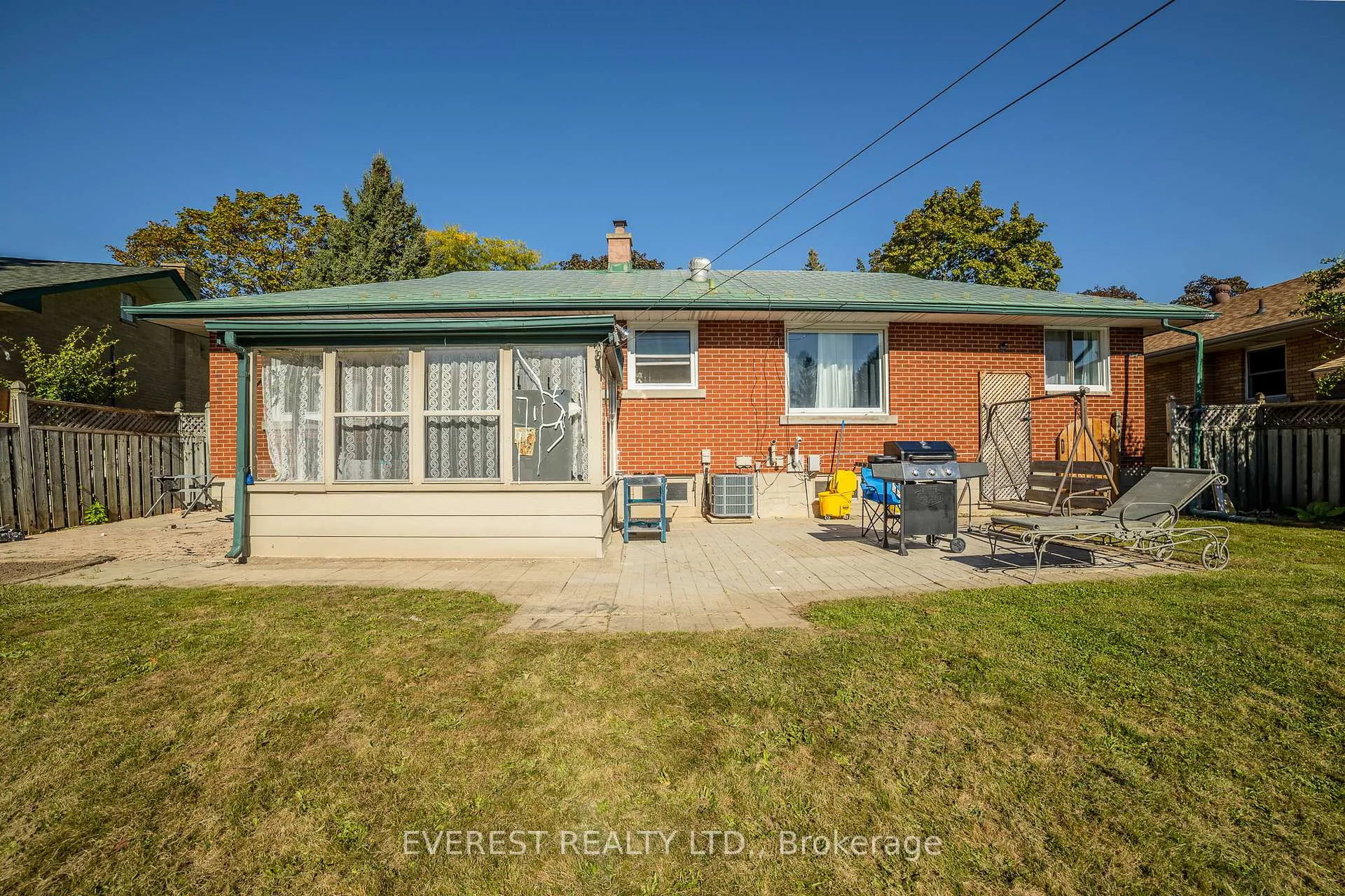 Photo 32 of 225 Woodhaven Road, Kitchener — HOMEH