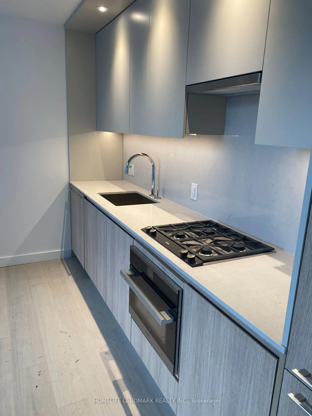 Photo 2 of Unit 1008, 81 Wellesley Street E, Toronto, Church-Yonge Corridor — HOMEH