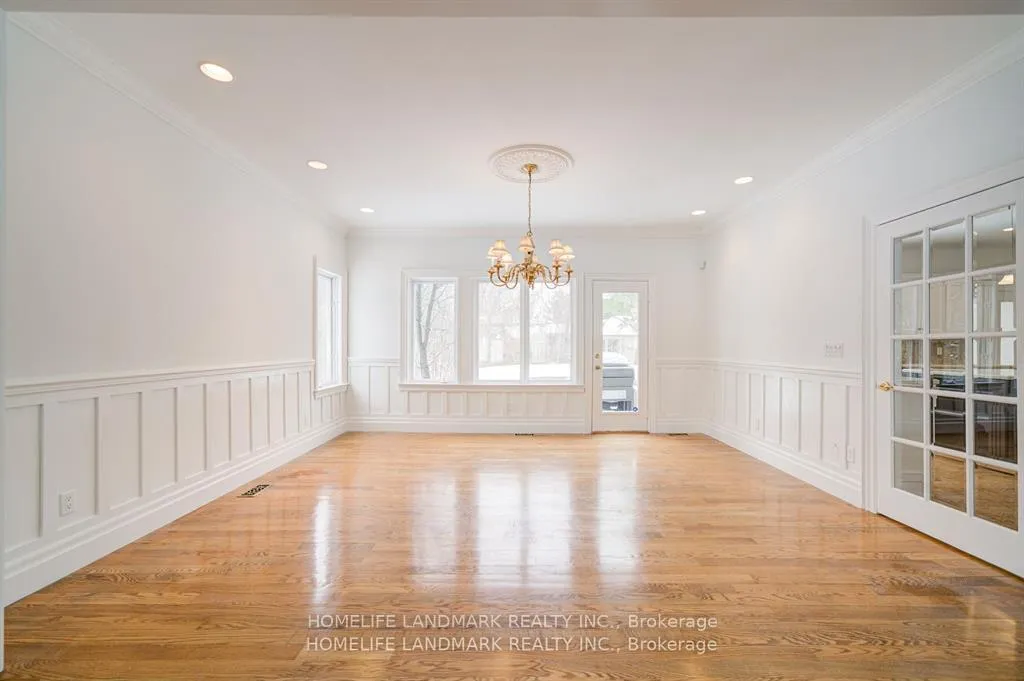 Photo 7 of 433 Cairncroft Road, Oakville, Morrison — HOMEH