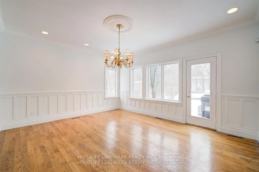 Photo 8 of 433 Cairncroft Road, Oakville, Morrison — HOMEH