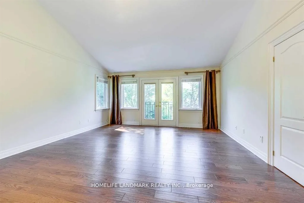 Photo 11 of 433 Cairncroft Road, Oakville, Morrison — HOMEH