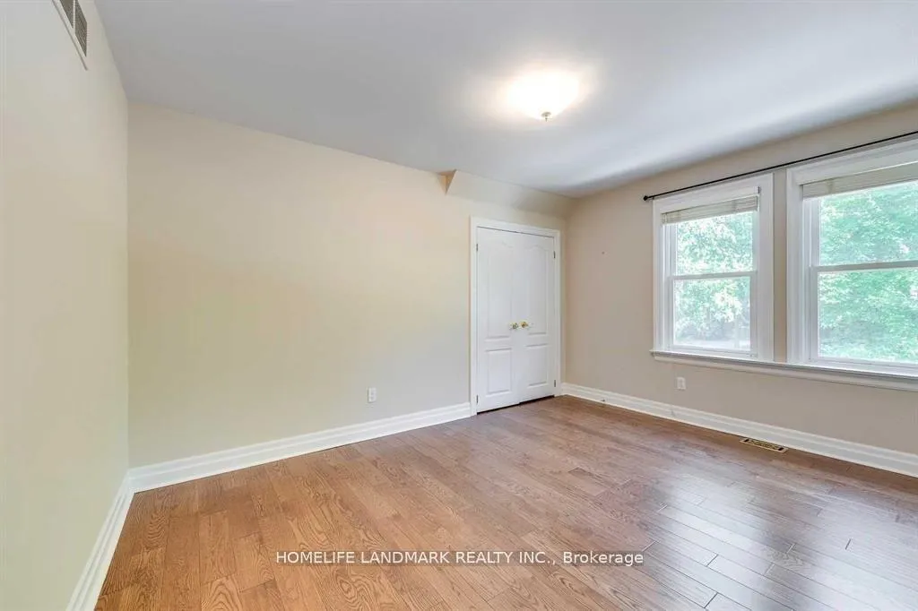 Photo 12 of 433 Cairncroft Road, Oakville, Morrison — HOMEH