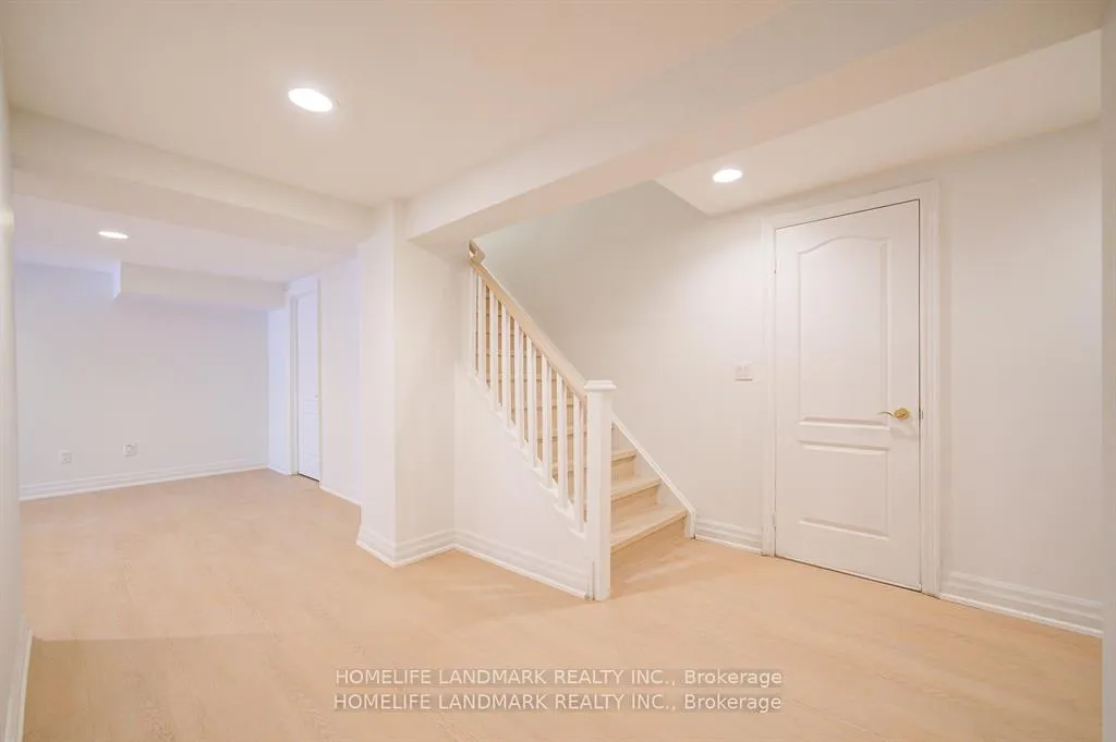 Photo 17 of 433 Cairncroft Road, Oakville, Morrison — HOMEH