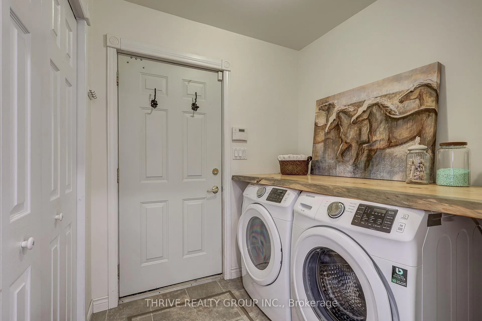 Photo 15 of 6509 Longwoods Road, Southwest Middlesex, Rural Southwest Middlesex — HOMEH