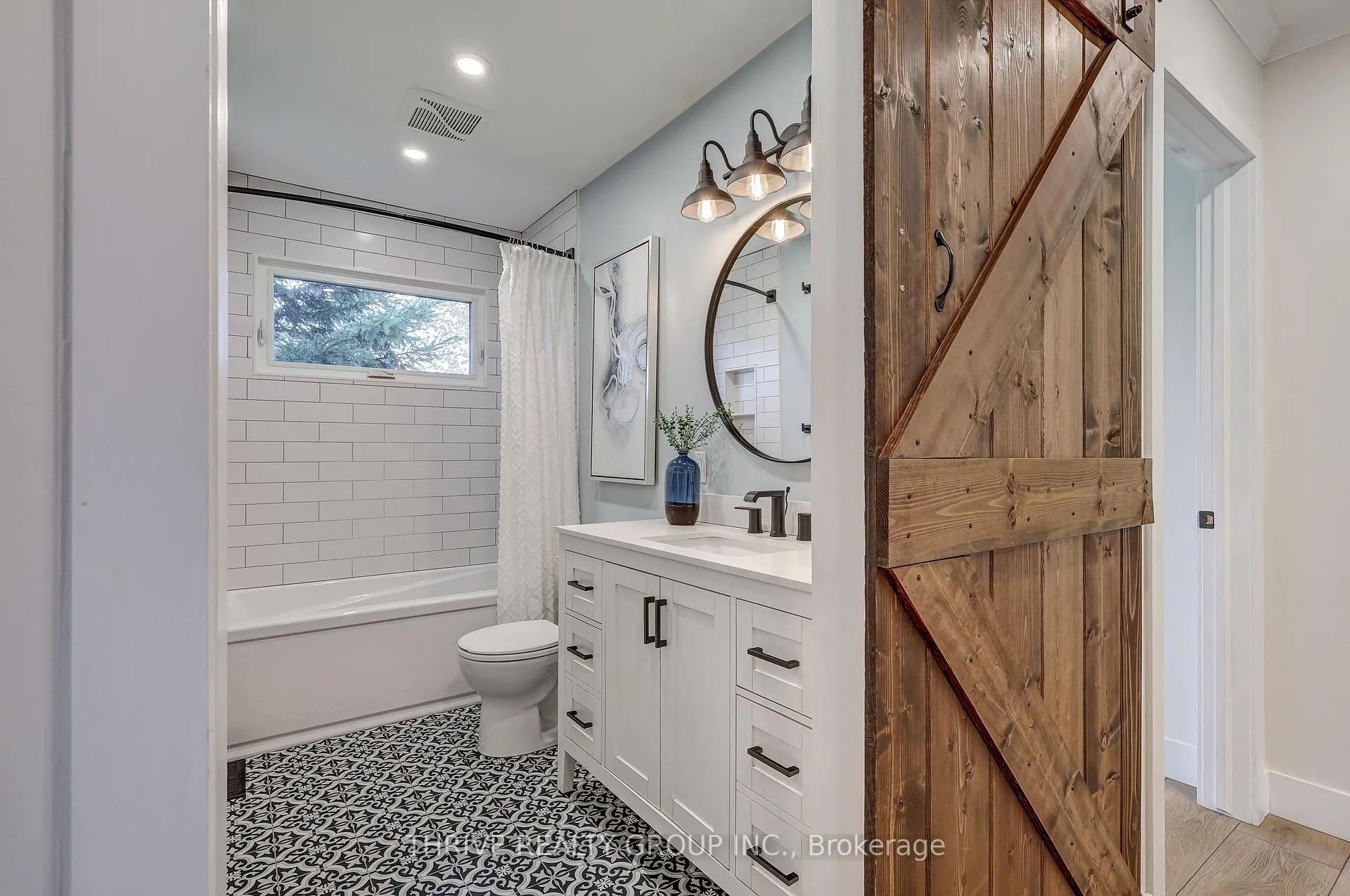 Photo 17 of 6509 Longwoods Road, Southwest Middlesex, Rural Southwest Middlesex — HOMEH