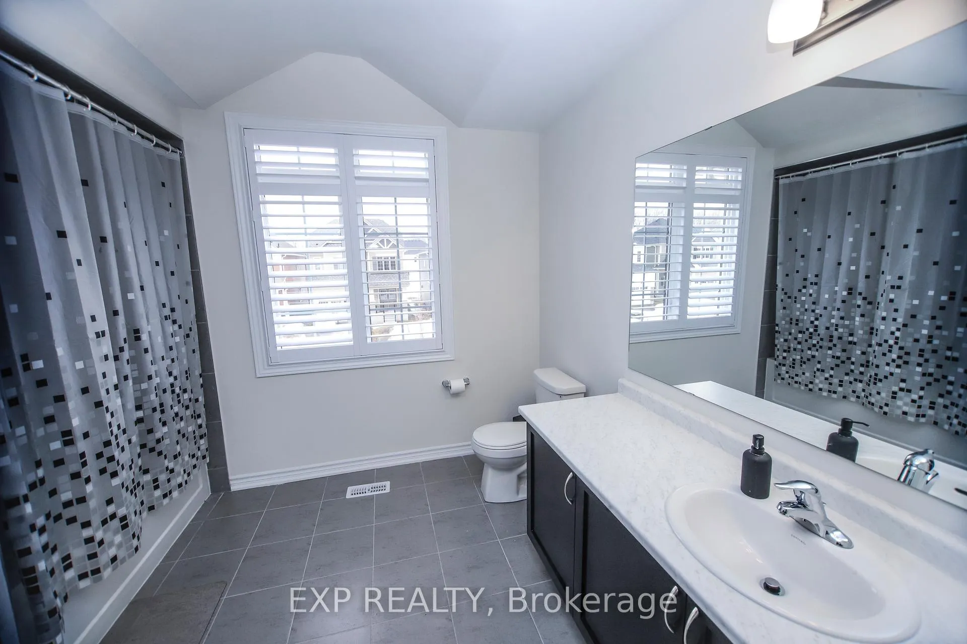 Photo 20 of 295 Mceachern Lane, Gravenhurst, Muskoka (S) — HOMEH