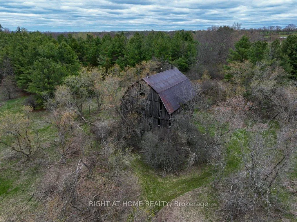 Photo 11 of 262 Golf Course Road W, Quinte West, Sidney Ward — HOMEH