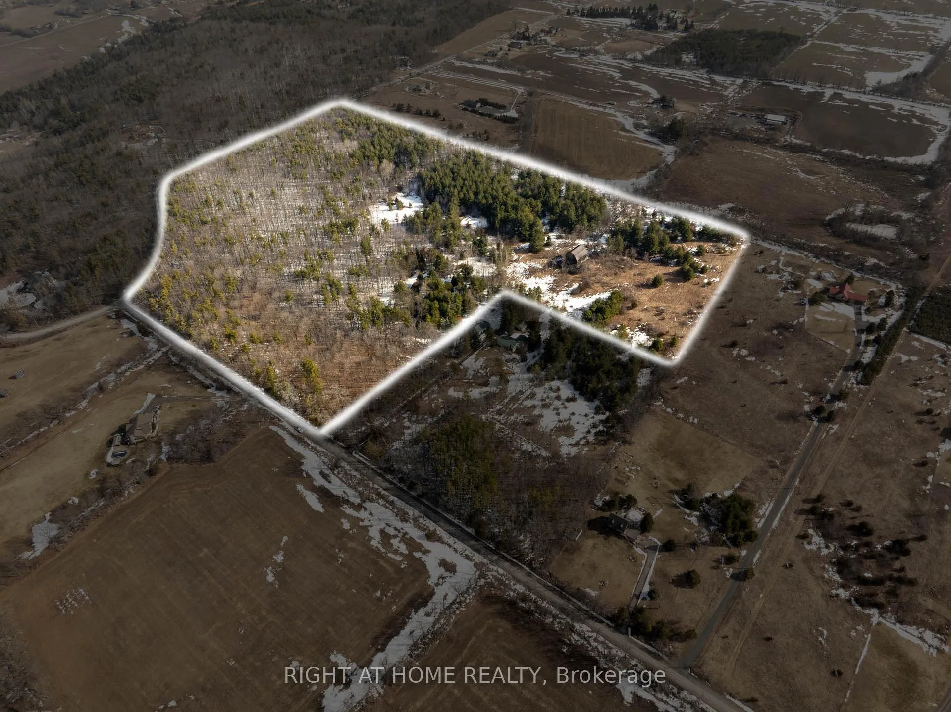 Photo 24 of 262 Golf Course Road W, Quinte West, Sidney Ward — HOMEH