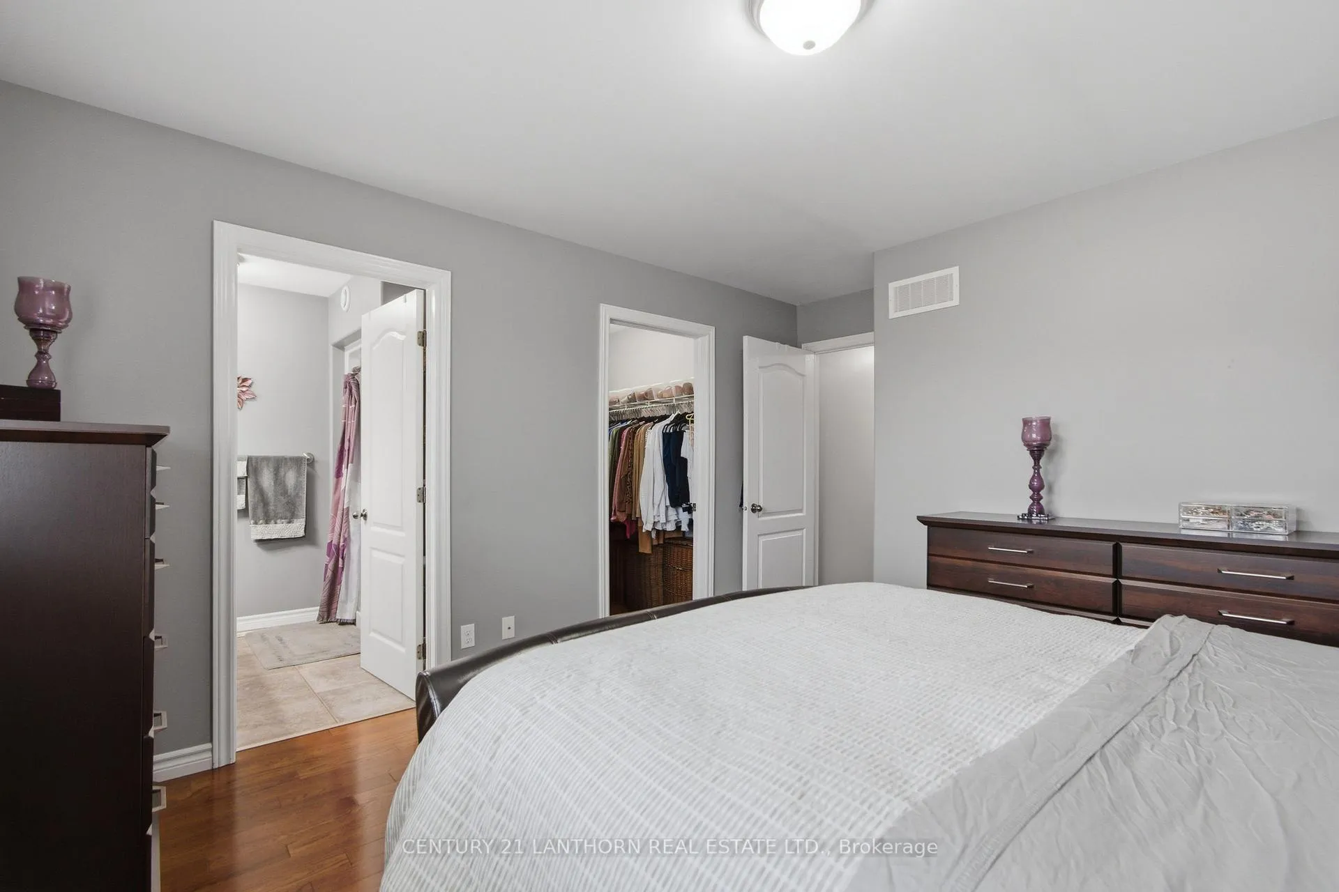 Photo 20 of 35 Gale Crescent, Belleville, Thurlow Ward — HOMEH