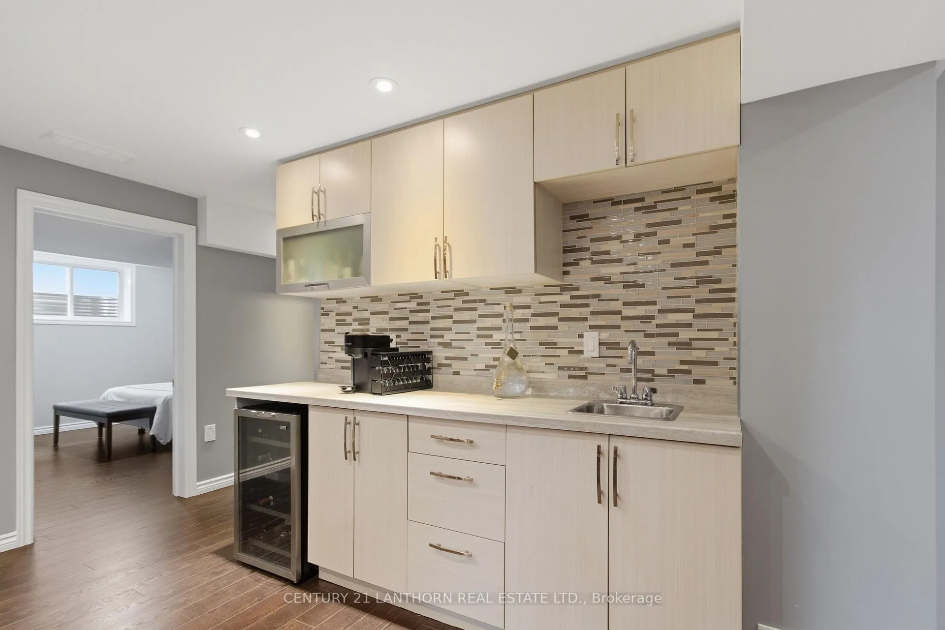 Photo 30 of 35 Gale Crescent, Belleville, Thurlow Ward — HOMEH