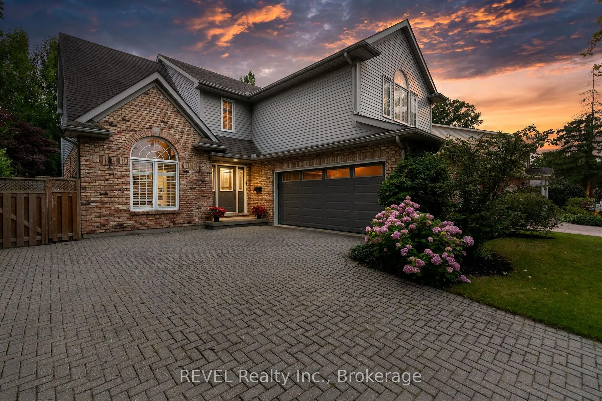 Photo 2 of 78 Sovereign Drive, St. Catharines, Glendale/Glenridge — HOMEH
