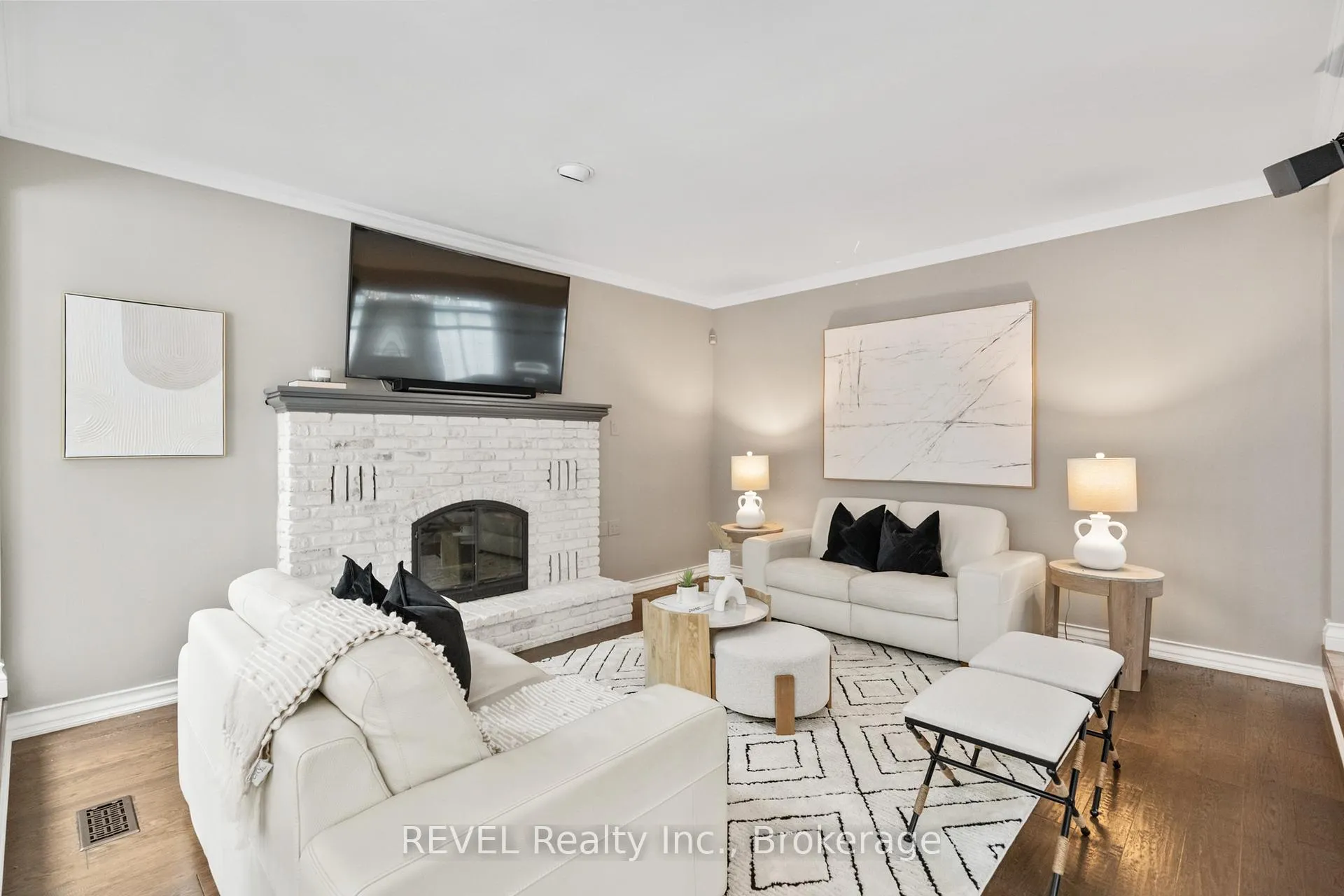 Photo 10 of 78 Sovereign Drive, St. Catharines, Glendale/Glenridge — HOMEH