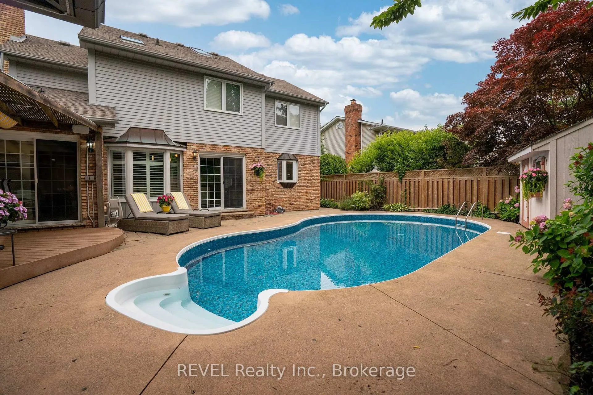 Photo 40 of 78 Sovereign Drive, St. Catharines, Glendale/Glenridge — HOMEH