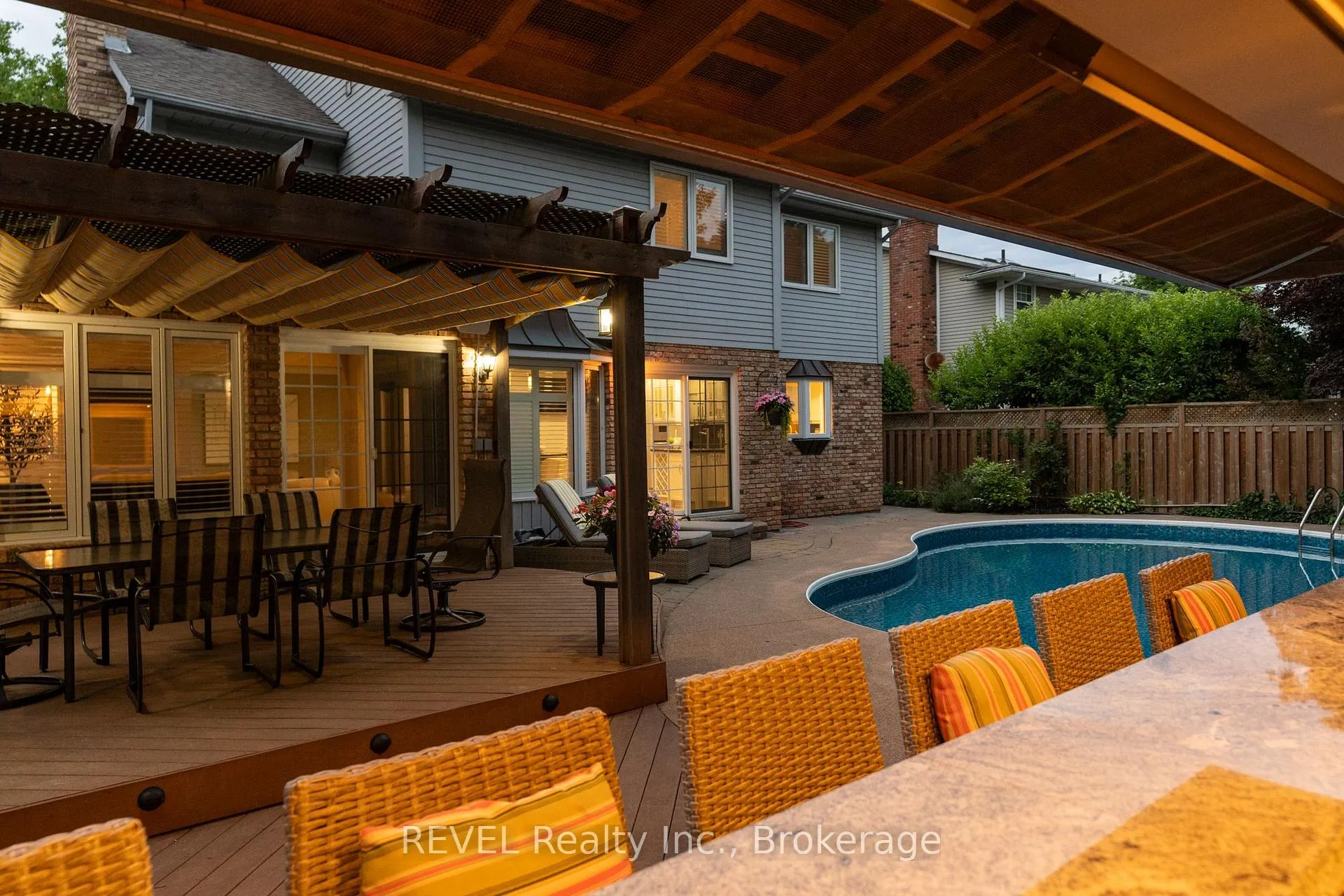 Photo 48 of 78 Sovereign Drive, St. Catharines, Glendale/Glenridge — HOMEH