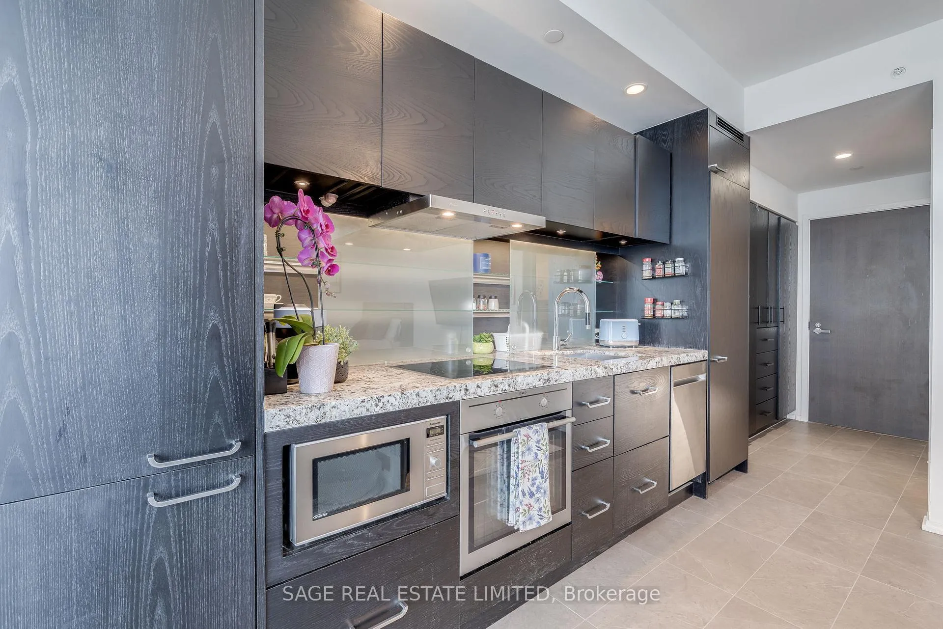 Photo 5 of Unit 4503, 45 Charles Street E, Toronto, Church-Yonge Corridor — HOMEH