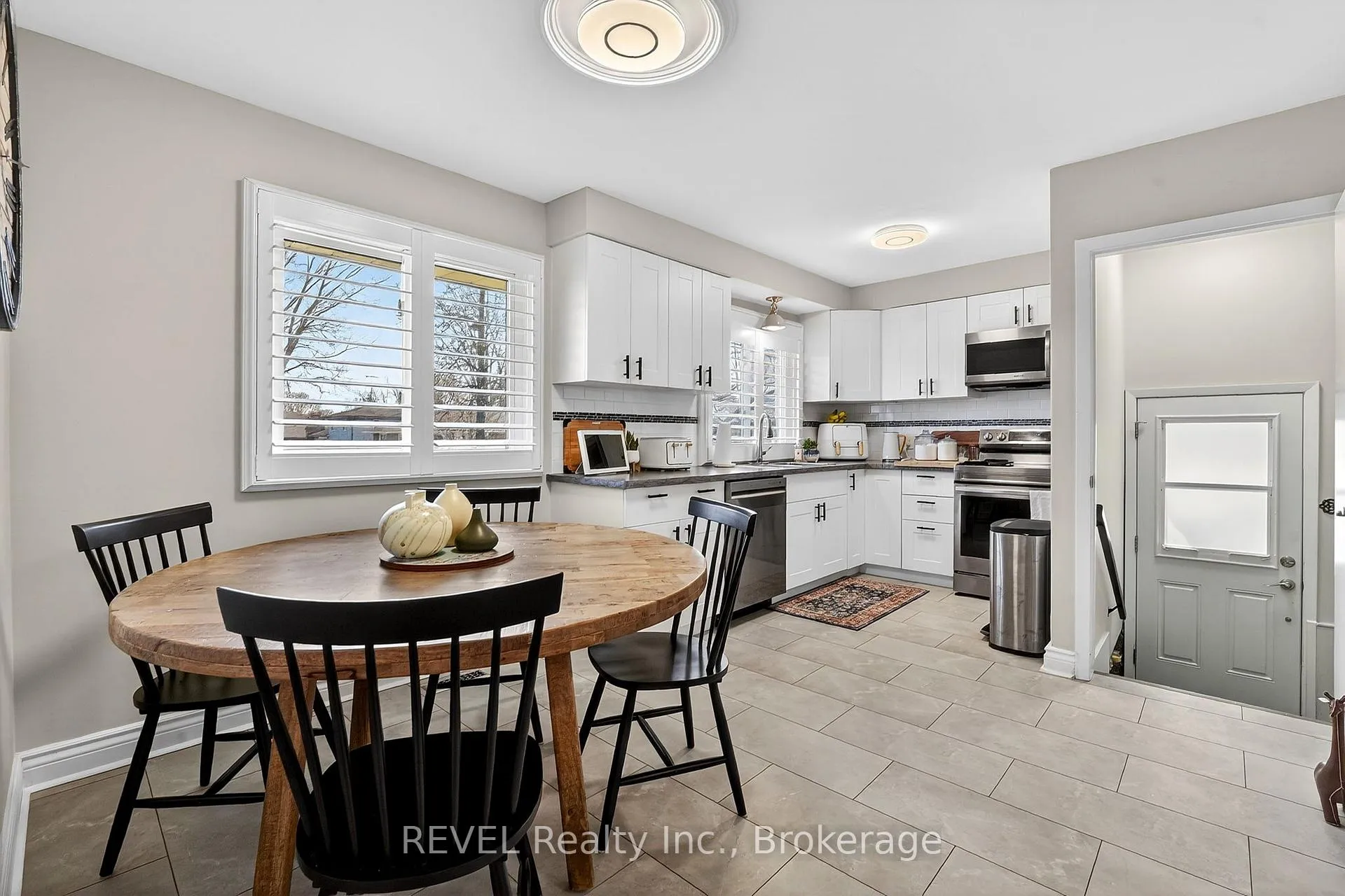 Photo 10 of 11 Tamarack Street, Welland, Prince Charles — HOMEH