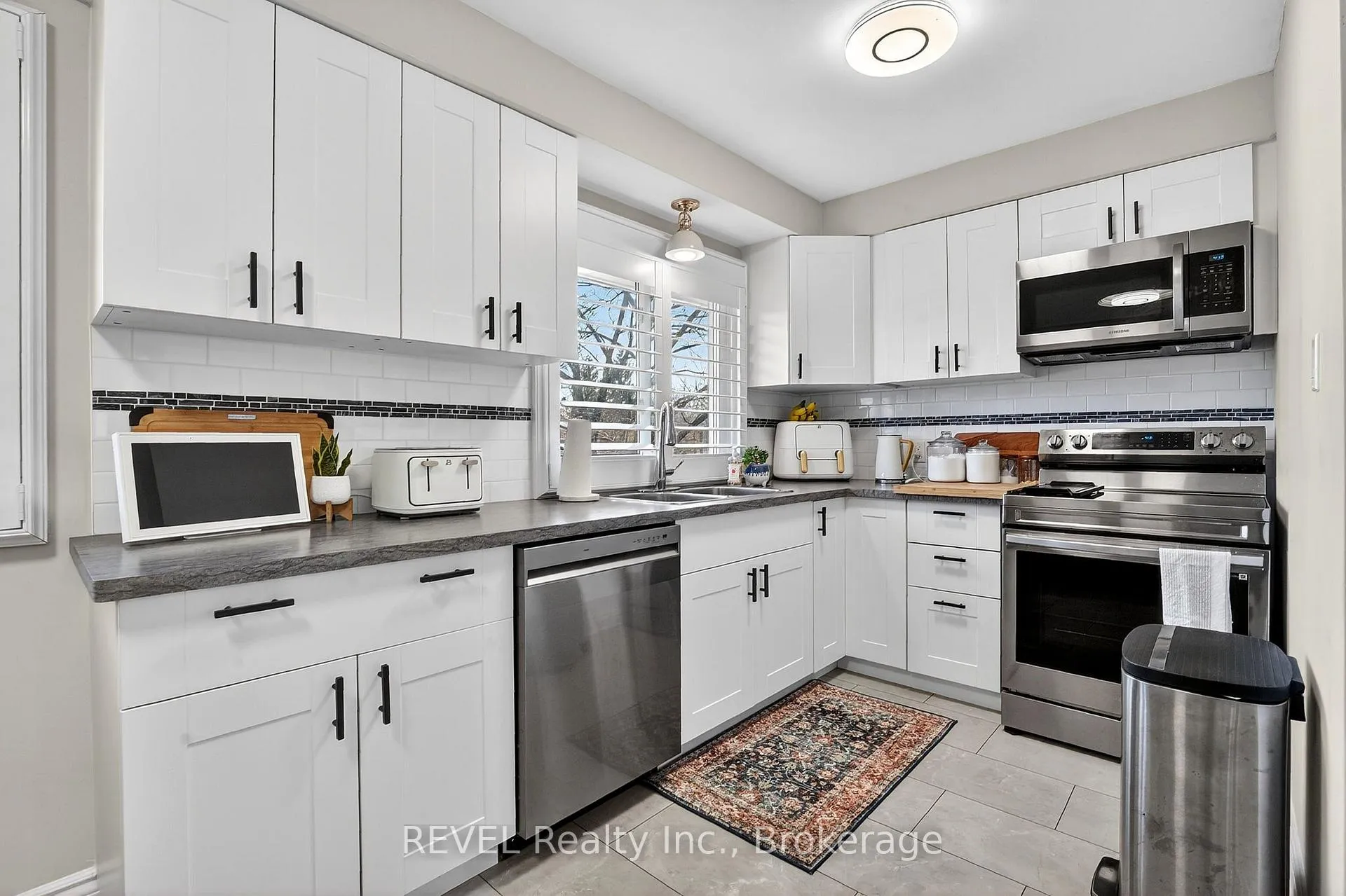 Photo 12 of 11 Tamarack Street, Welland, Prince Charles — HOMEH