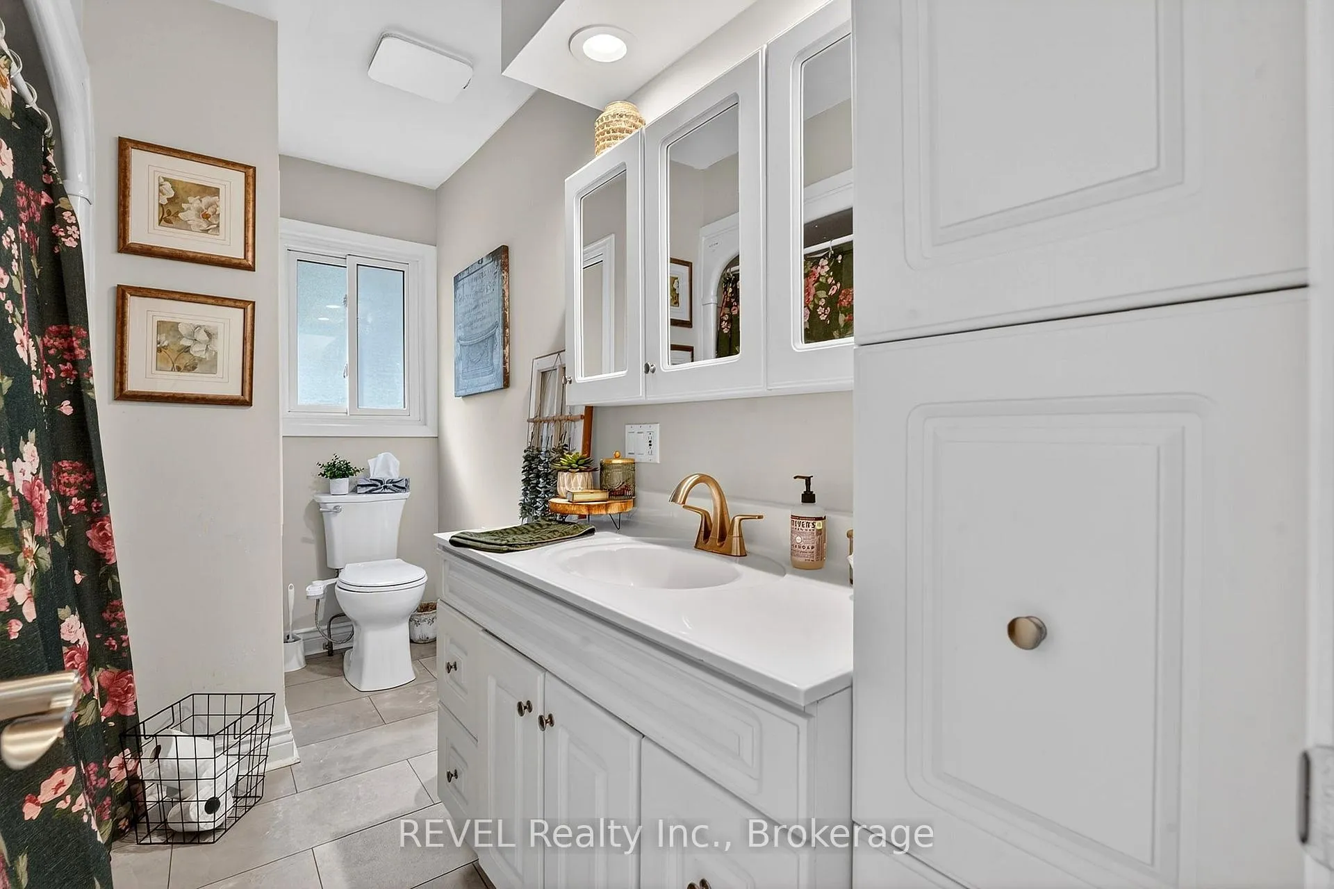 Photo 18 of 11 Tamarack Street, Welland, Prince Charles — HOMEH