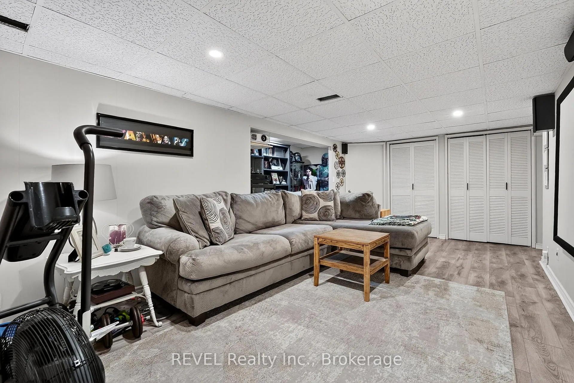 Photo 33 of 11 Tamarack Street, Welland, Prince Charles — HOMEH