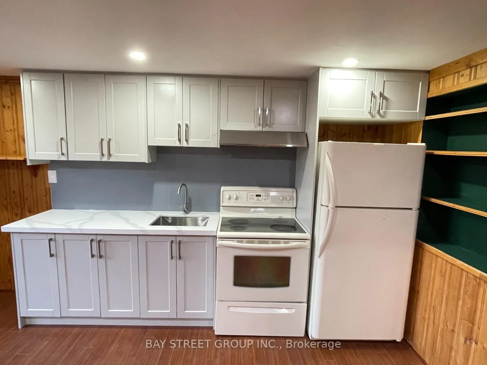 Photo 2 of Unit Bsmt, 882 Southdown Drive, Oshawa, Donevan — HOMEH