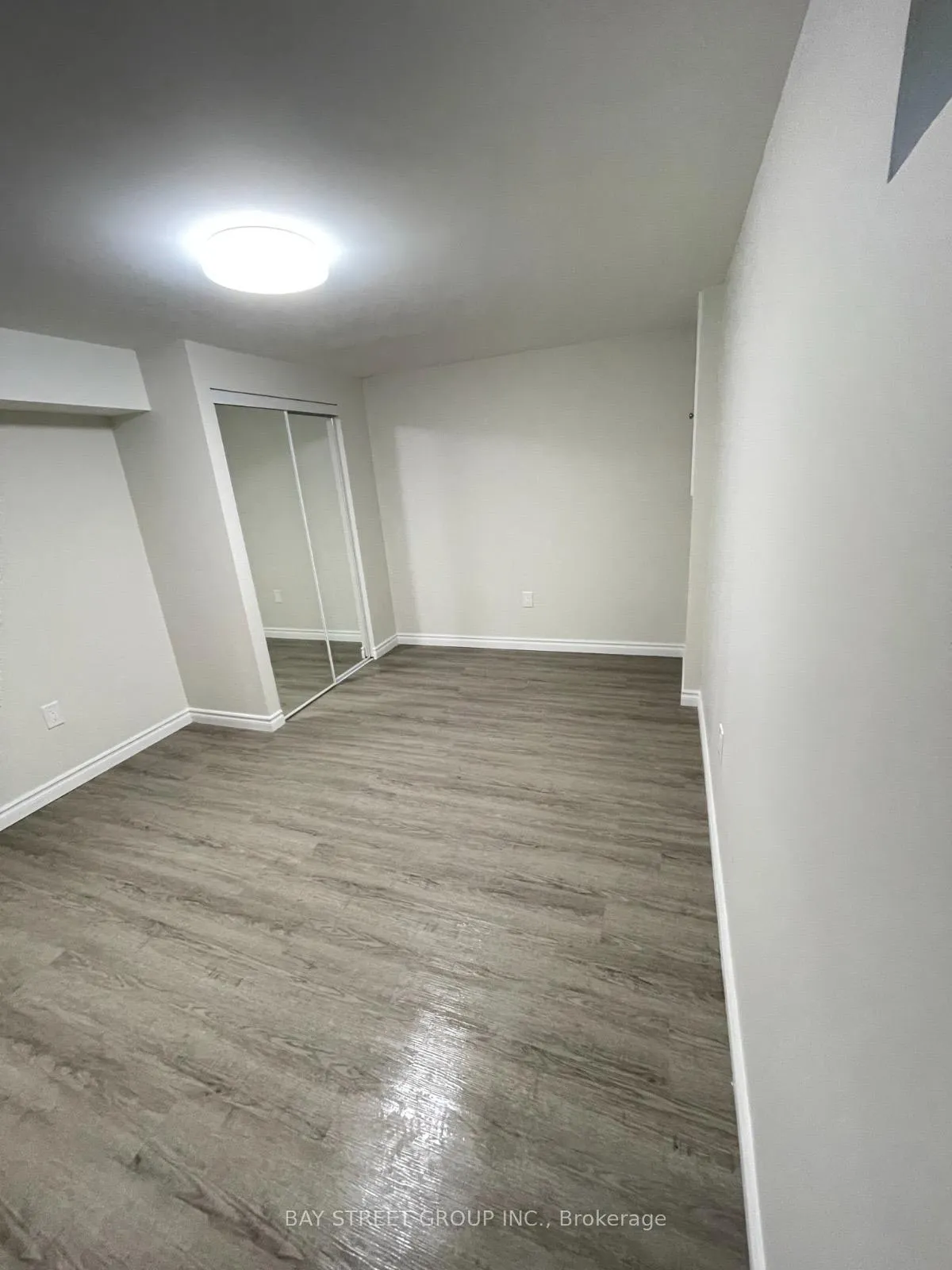 Photo 12 of Unit Bsmt, 882 Southdown Drive, Oshawa, Donevan — HOMEH