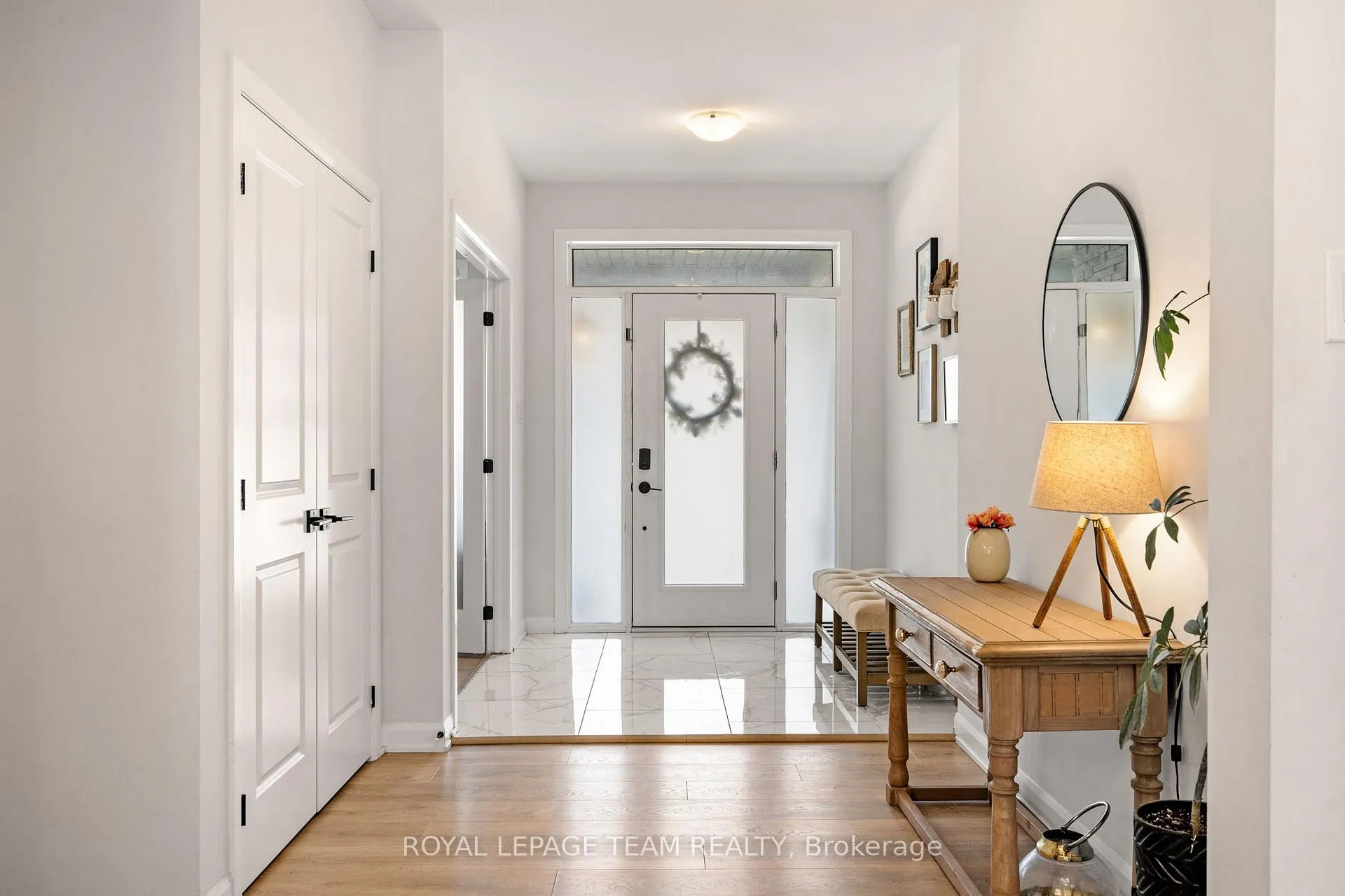 Photo 4 of 98 Ralph Erfle Way, Ottawa, Barrhaven - Half Moon Bay — HOMEH