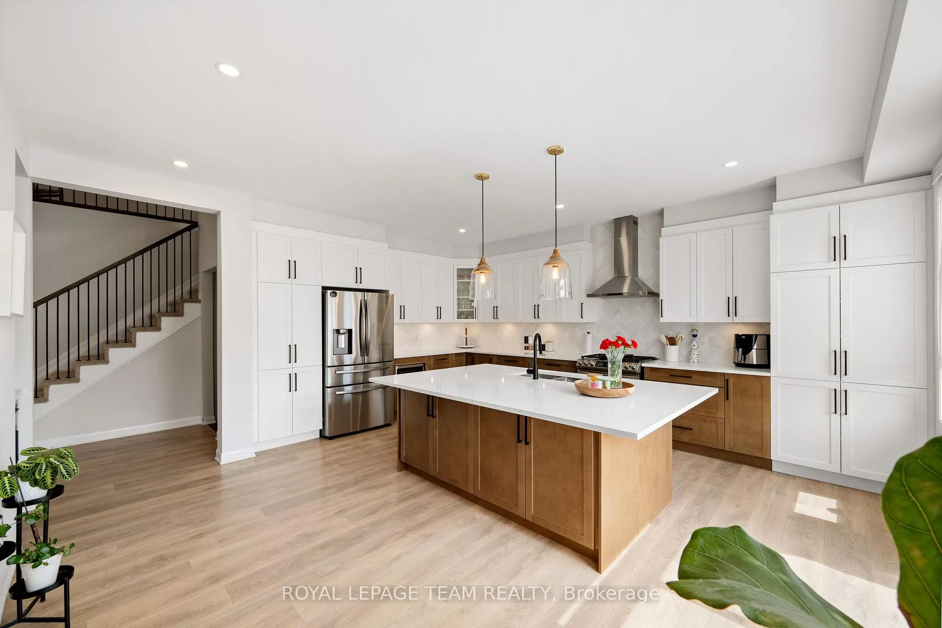 Photo 17 of 98 Ralph Erfle Way, Ottawa, Barrhaven - Half Moon Bay — HOMEH