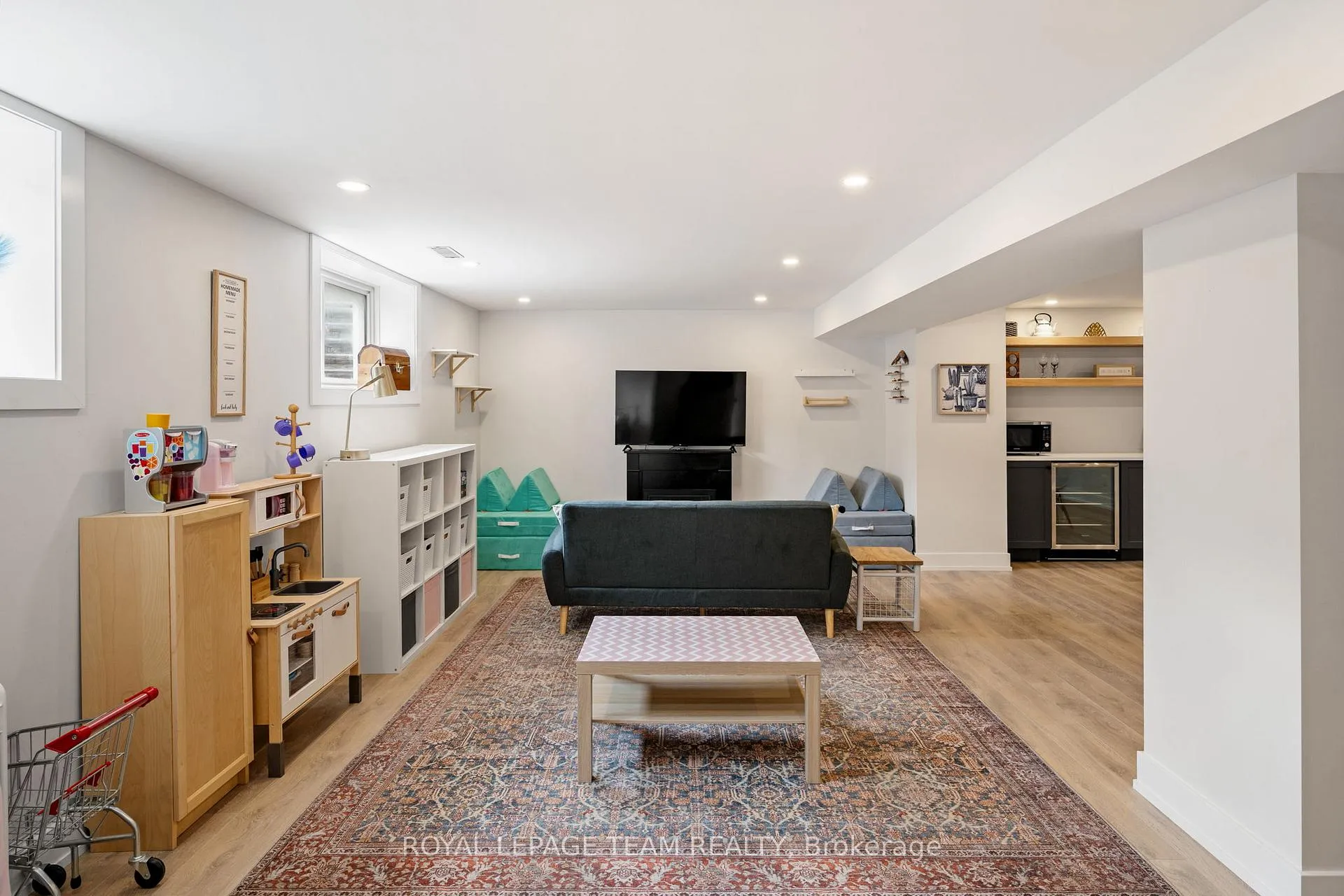 Photo 34 of 98 Ralph Erfle Way, Ottawa, Barrhaven - Half Moon Bay — HOMEH
