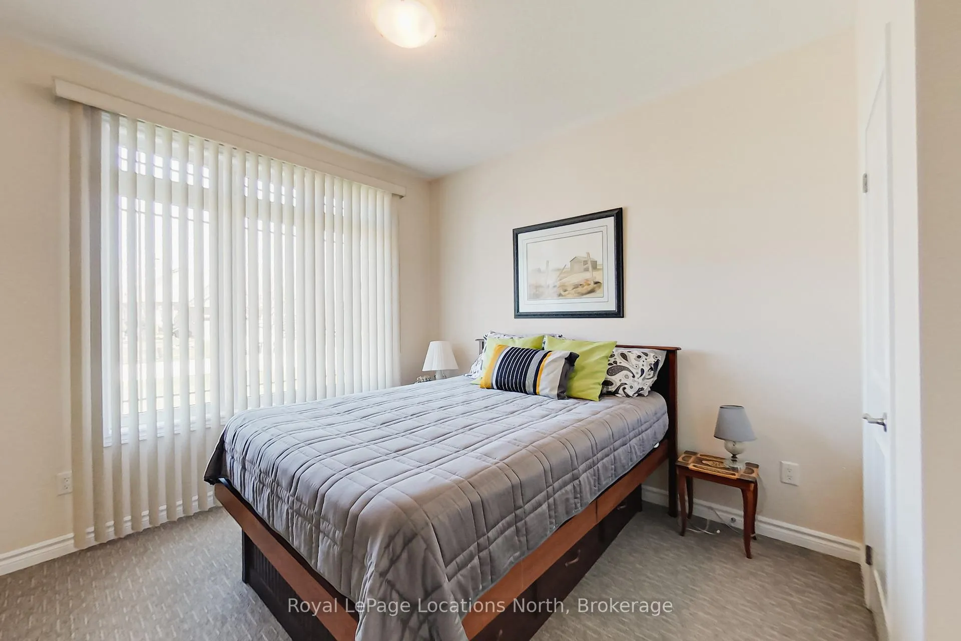 Photo 16 of 18 Frances Drive, Collingwood — HOMEH