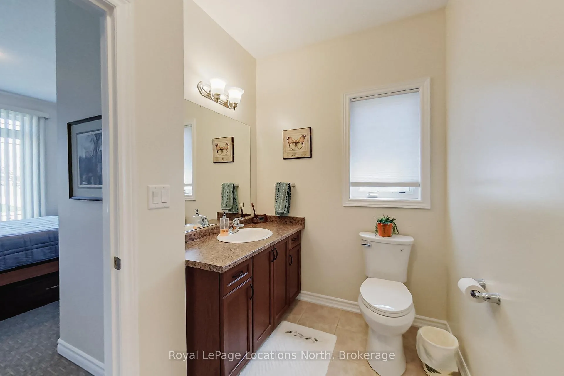 Photo 17 of 18 Frances Drive, Collingwood — HOMEH