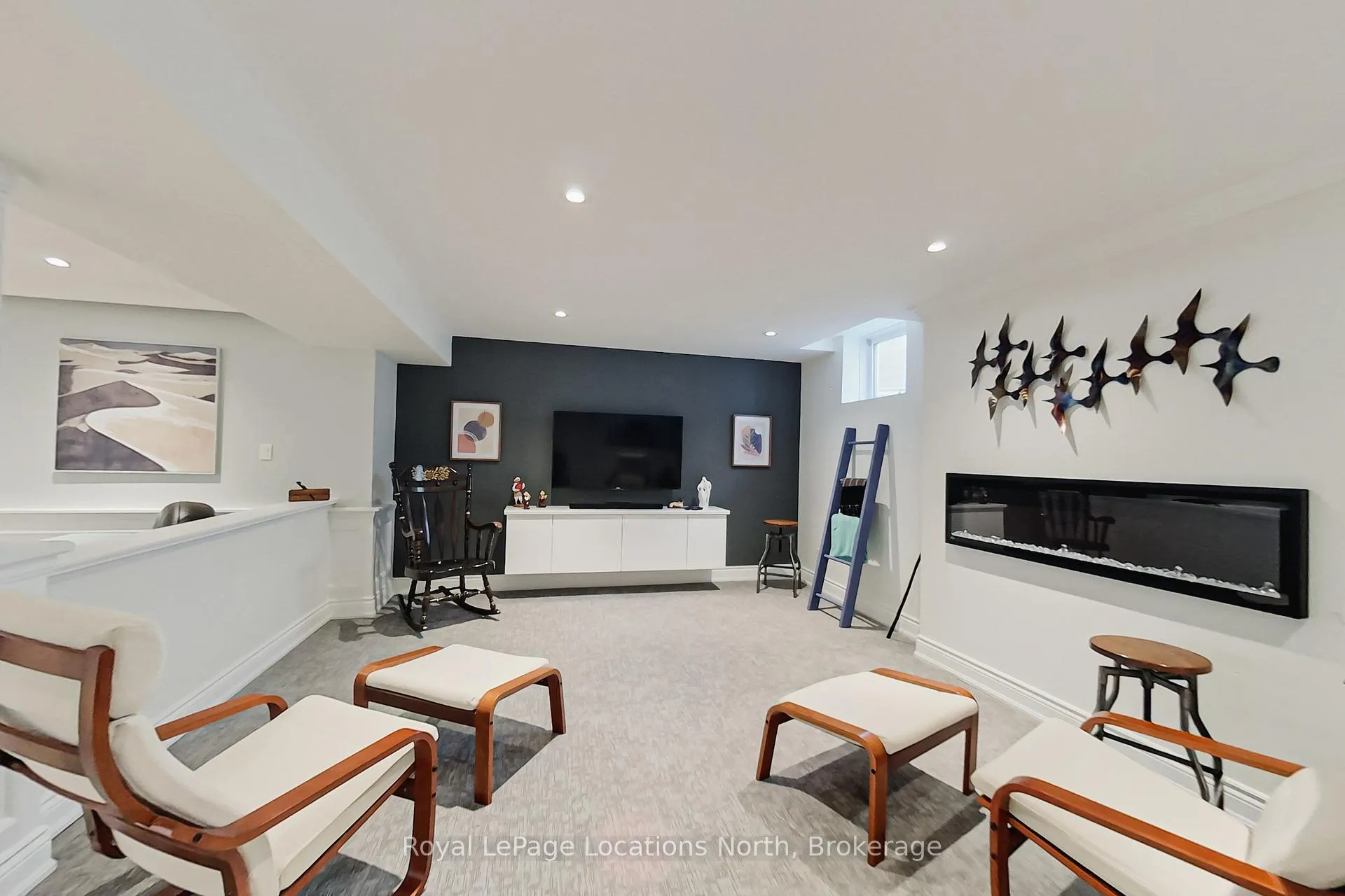 Photo 34 of 18 Frances Drive, Collingwood — HOMEH