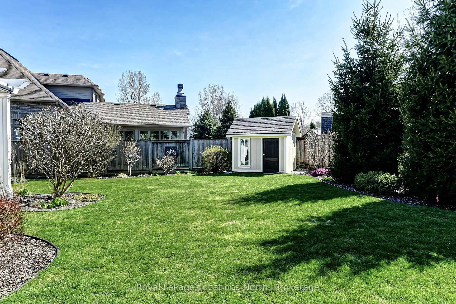Photo 43 of 18 Frances Drive, Collingwood — HOMEH