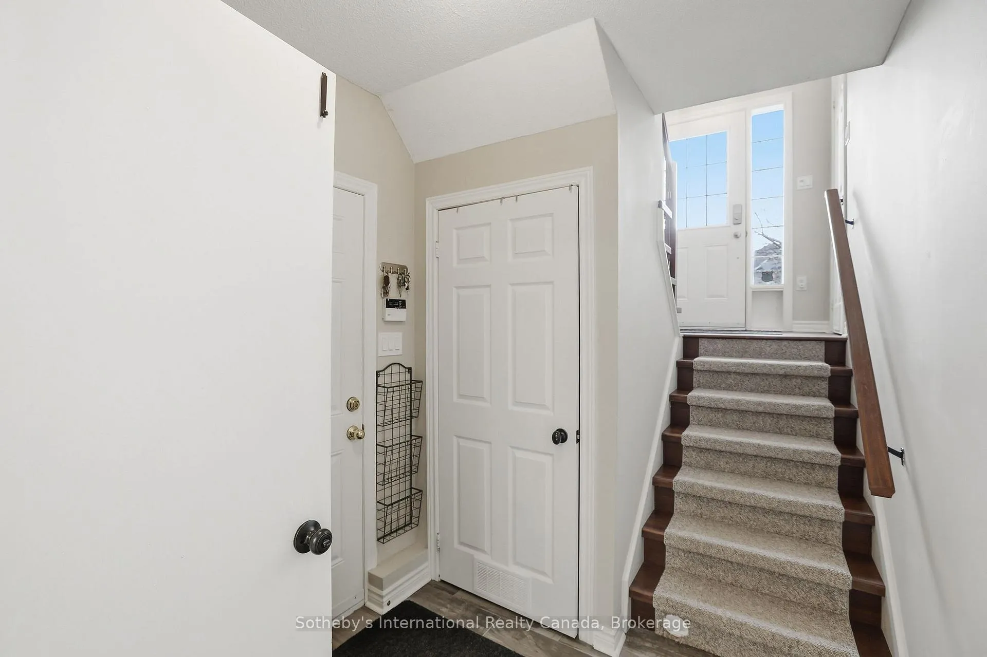 Photo 23 of 17 Mair Mills Drive, Collingwood — HOMEH