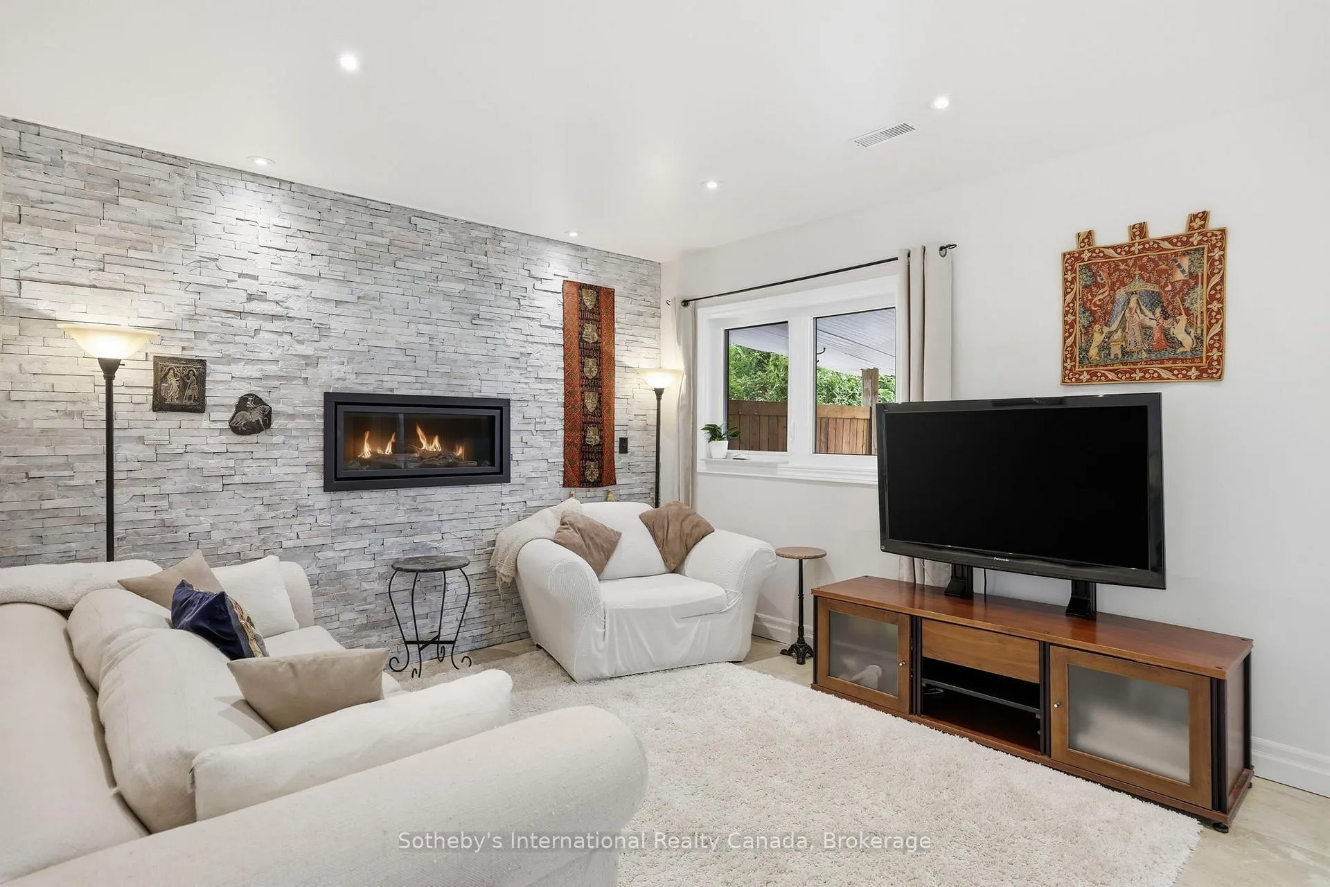 Photo 34 of 17 Mair Mills Drive, Collingwood — HOMEH
