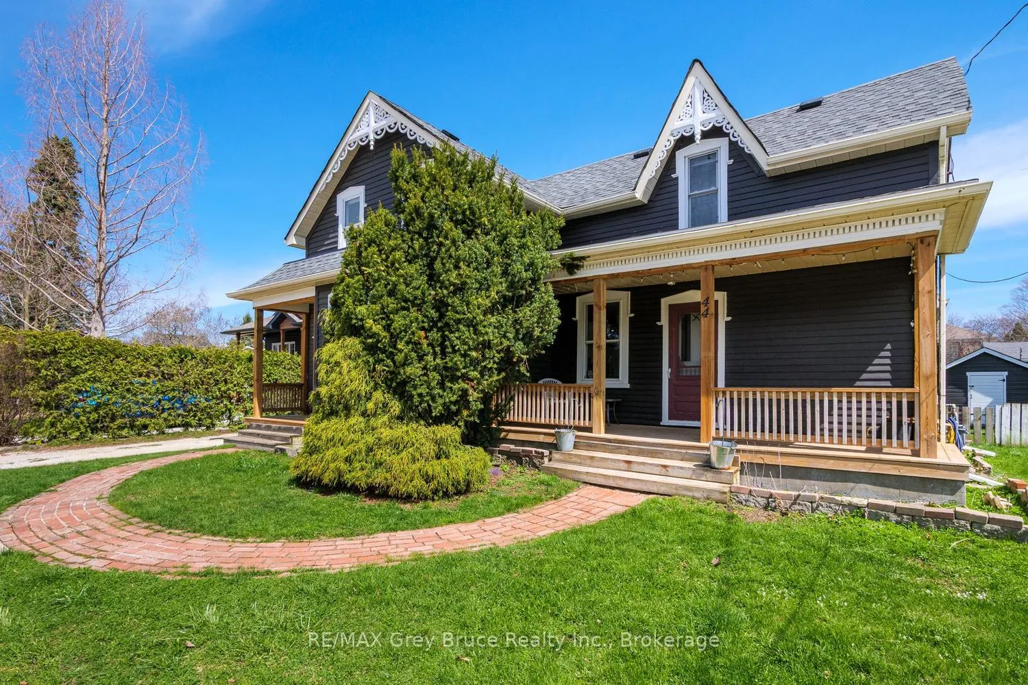 Photo 8 of 44 Alice Street W, Blue Mountains — HOMEH