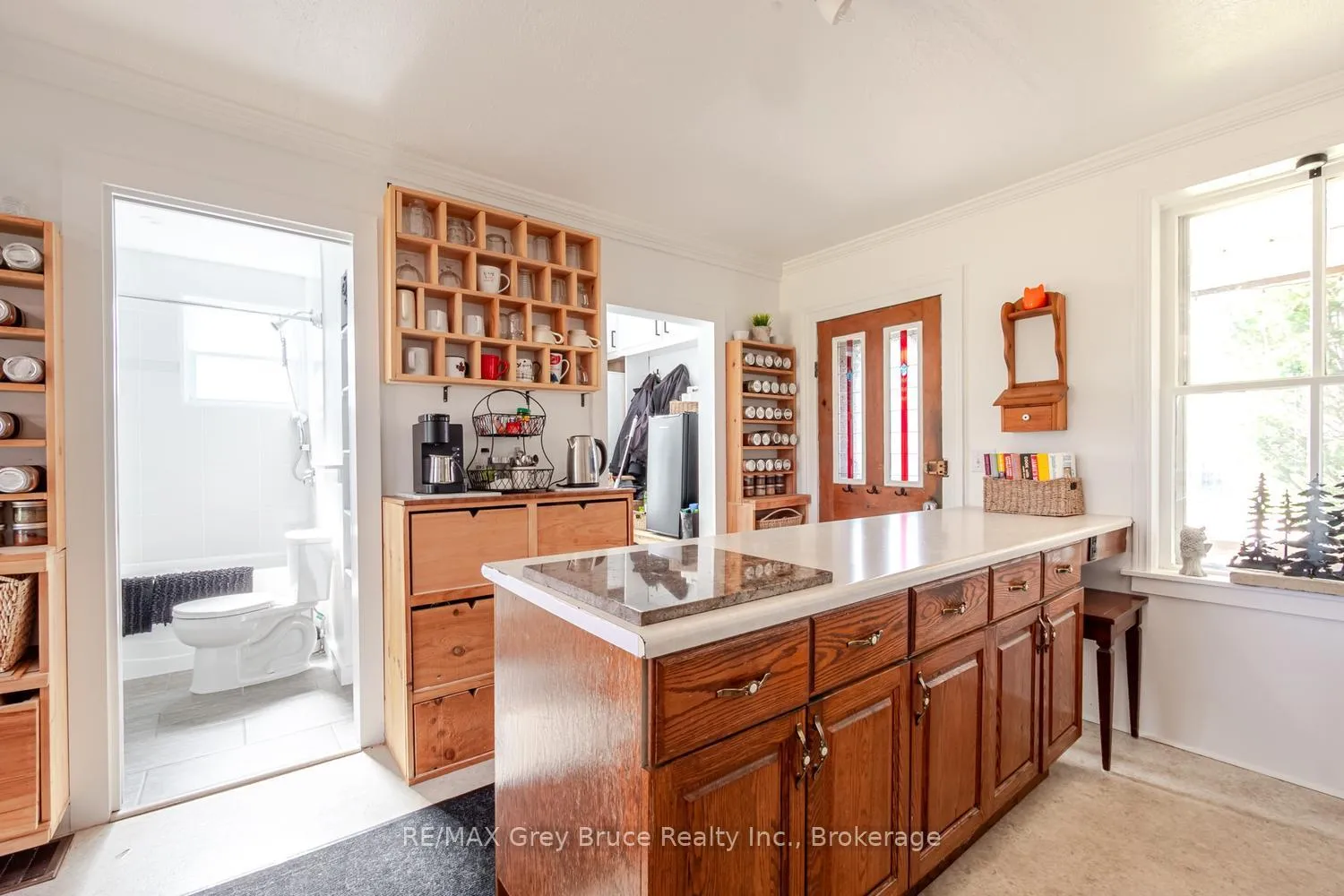 Photo 12 of 44 Alice Street W, Blue Mountains — HOMEH