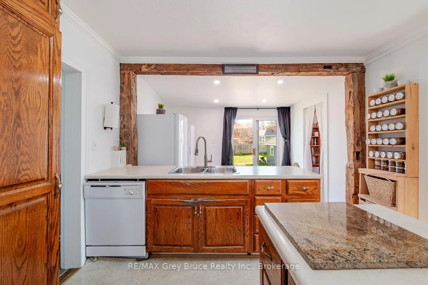 Photo 15 of 44 Alice Street W, Blue Mountains — HOMEH