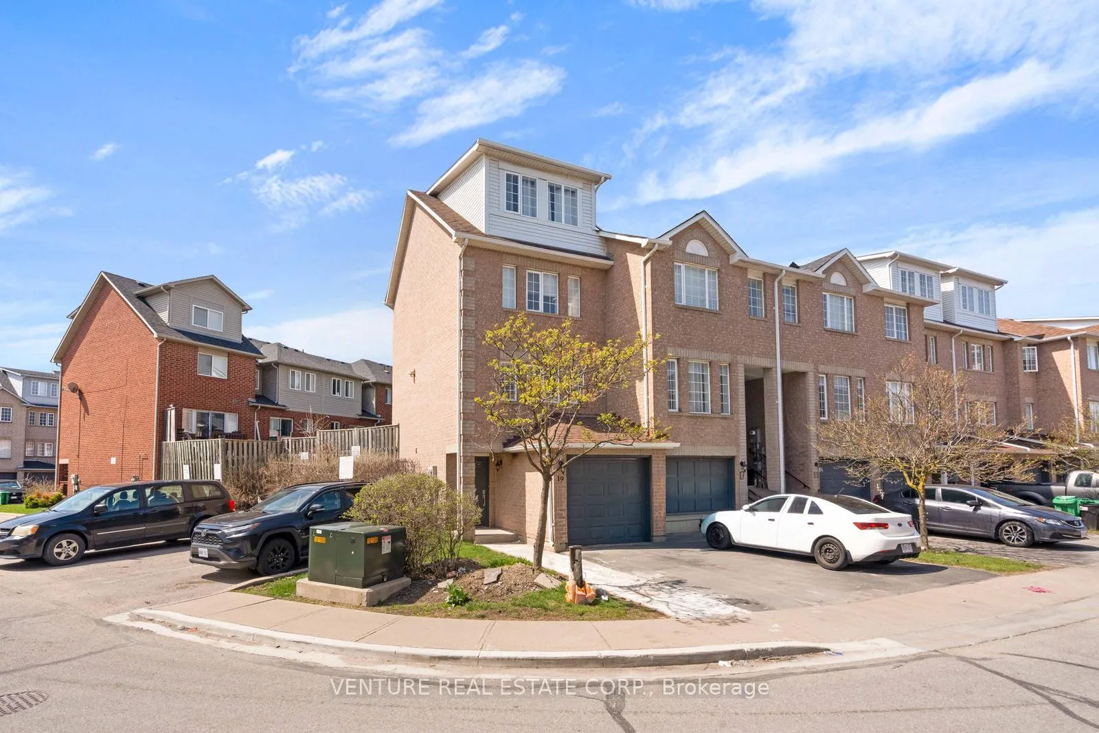 Photo of 19 Spadina Road