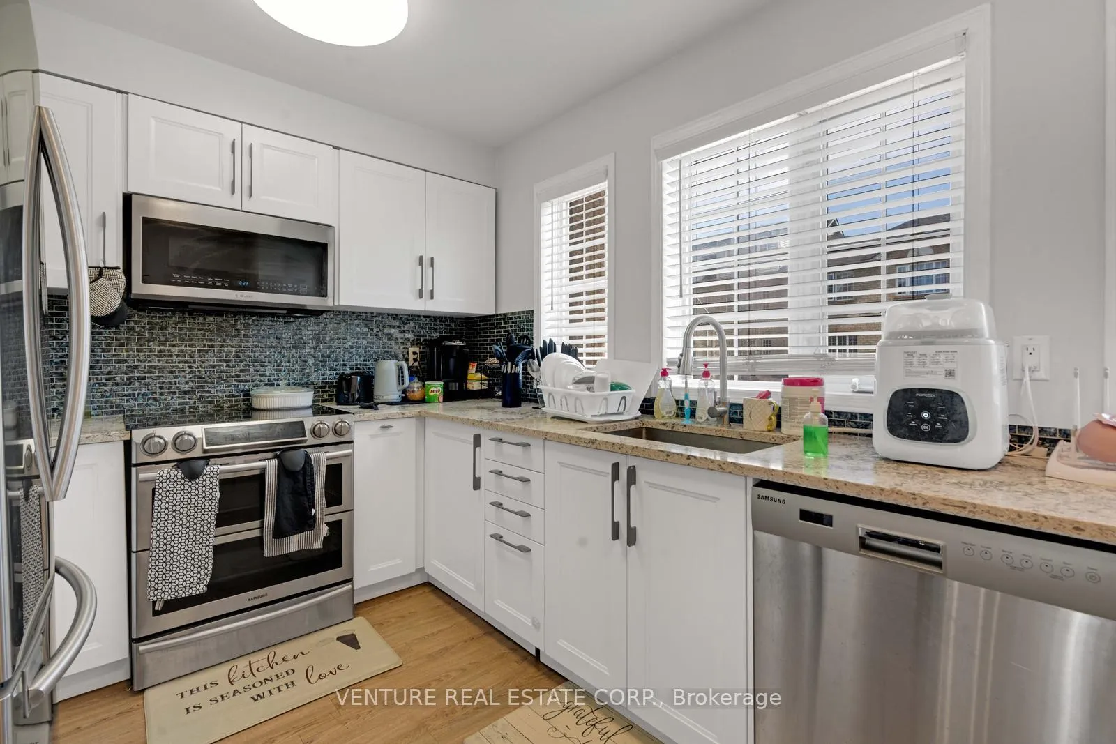 Photo 10 of 19 Spadina Road, Brampton, Brampton West — HOMEH
