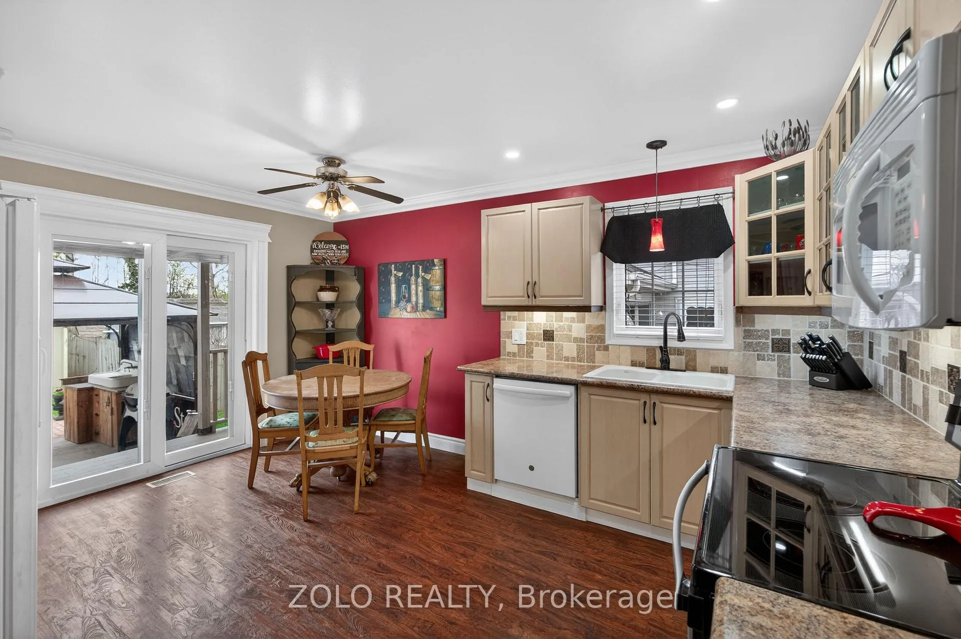 Photo 12 of 360 Talbot Street, Hamilton, McQuesten — HOMEH