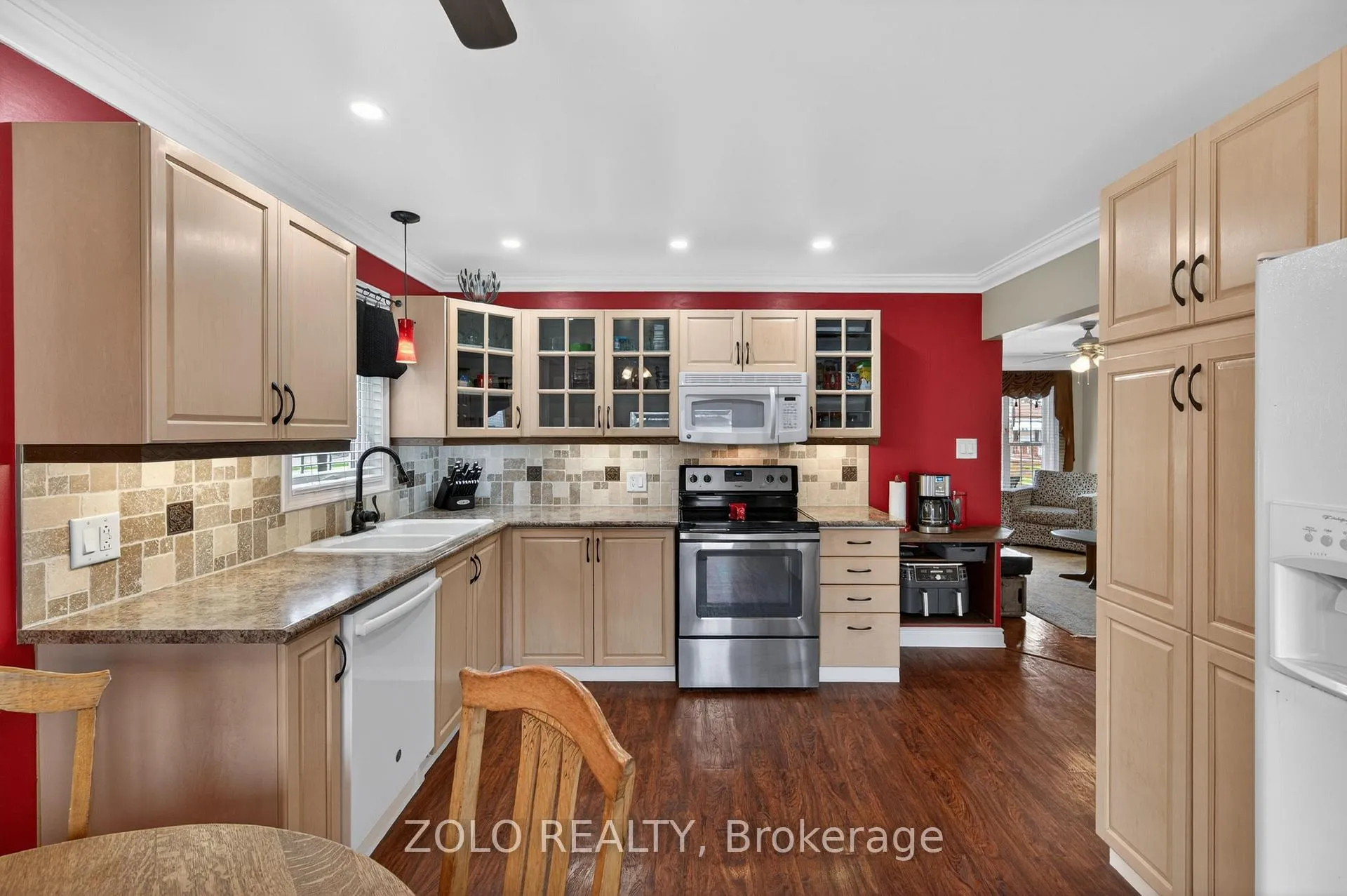 Photo 14 of 360 Talbot Street, Hamilton, McQuesten — HOMEH