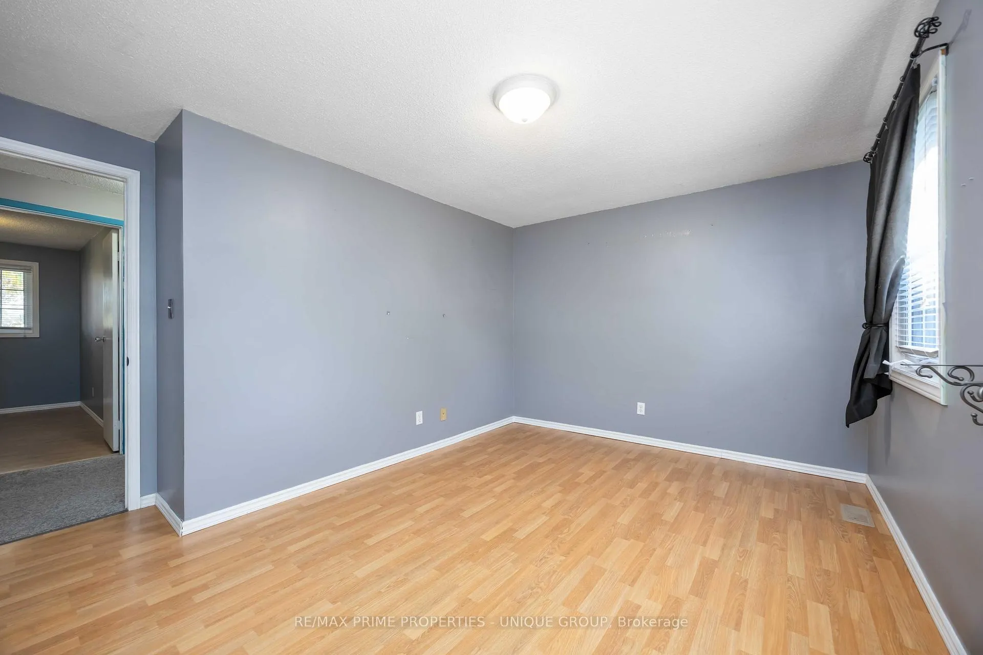 Photo 19 of 124 Fairview Place, Sarnia — HOMEH