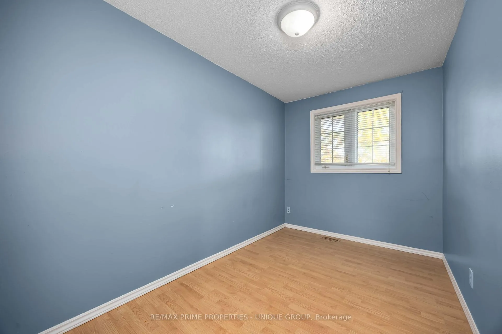Photo 20 of 124 Fairview Place, Sarnia — HOMEH