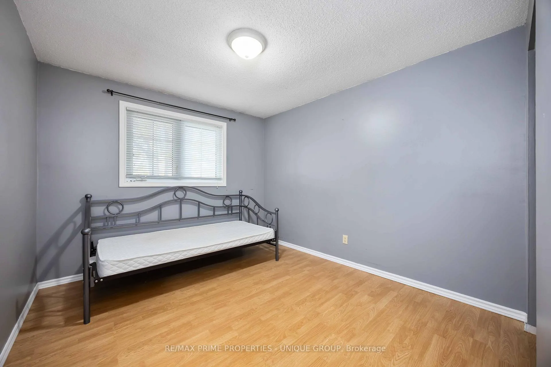 Photo 22 of 124 Fairview Place, Sarnia — HOMEH