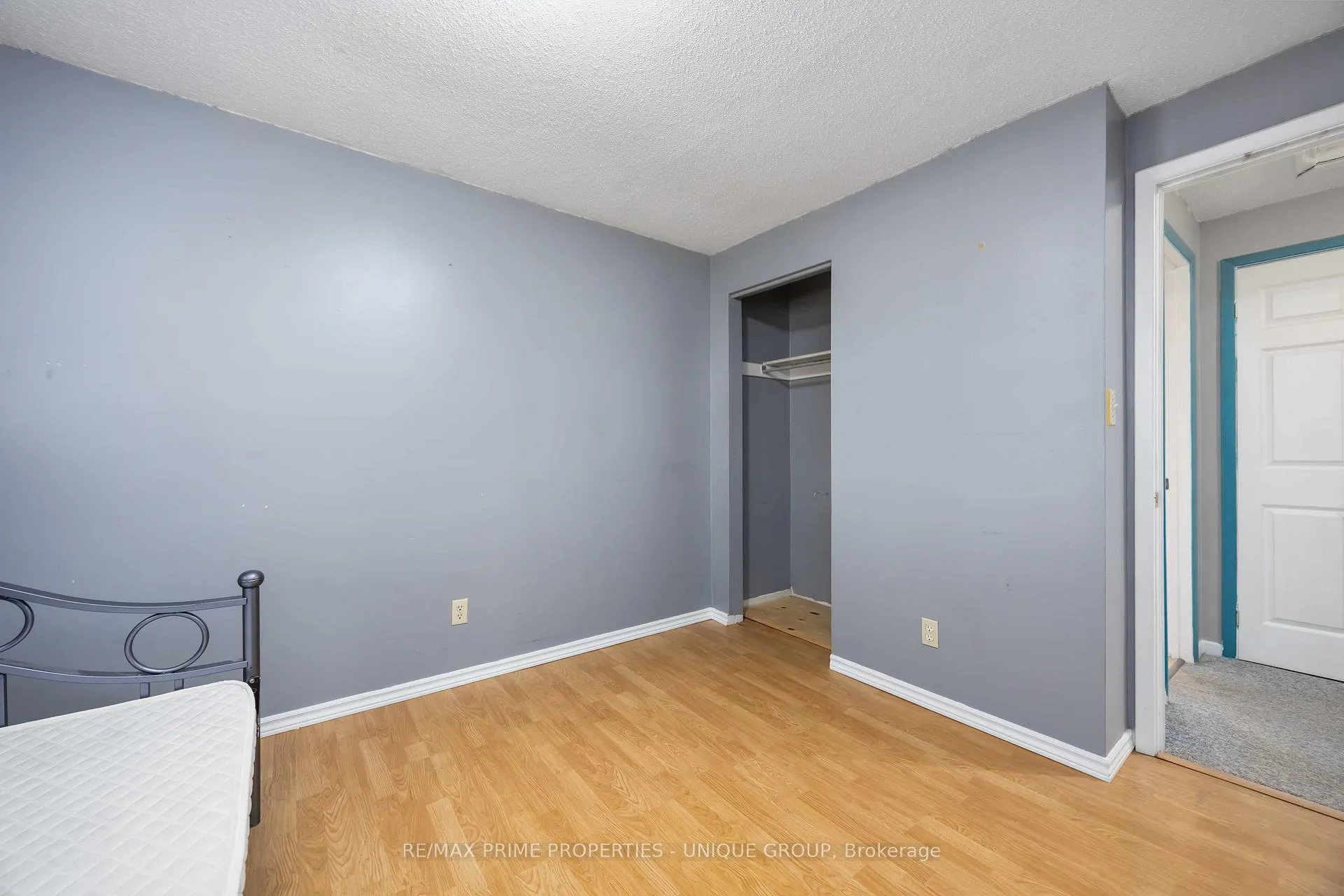 Photo 24 of 124 Fairview Place, Sarnia — HOMEH